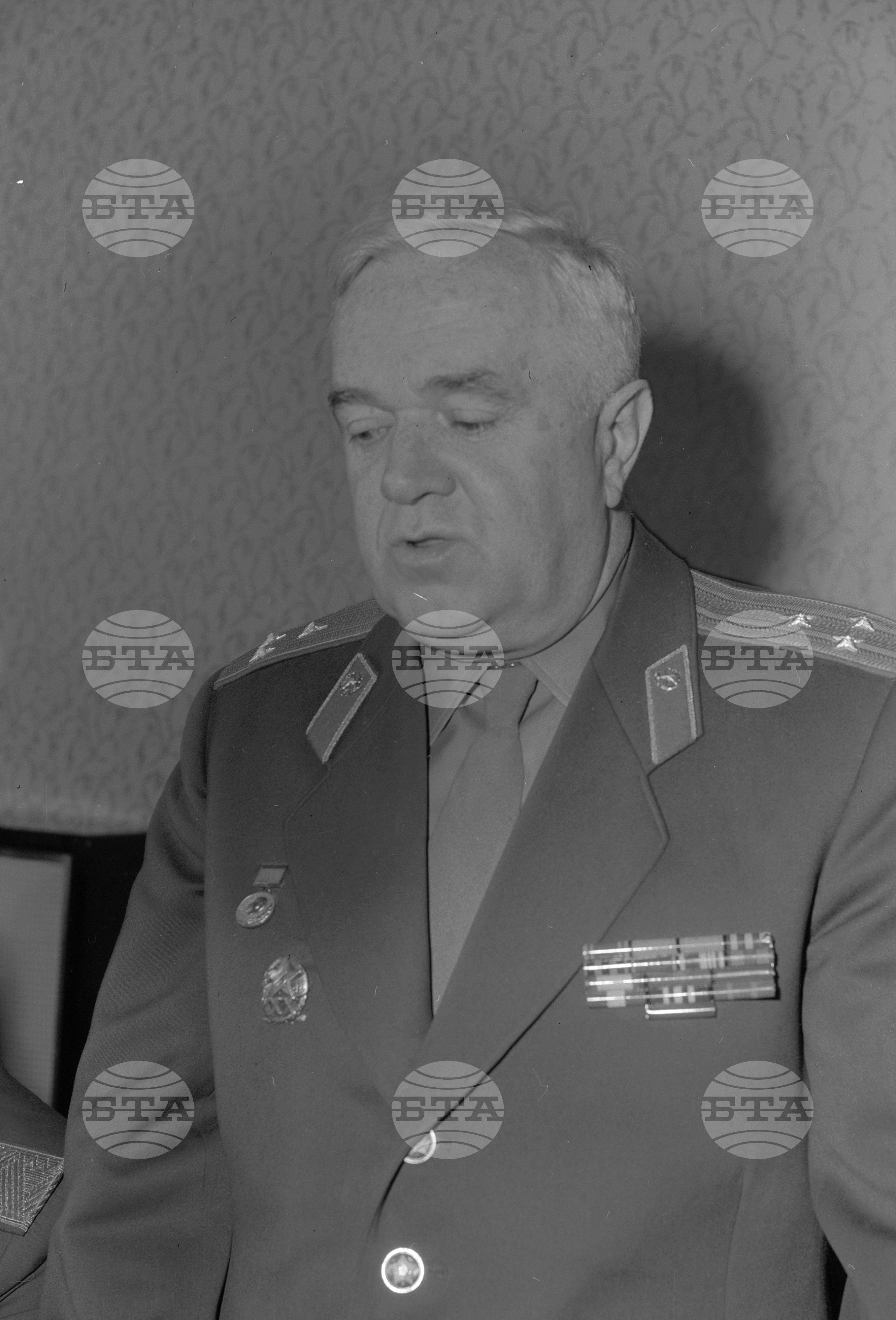 Пресконференция на ръководителите на Ансамбъла за песни и танци на Съветската армия с представители на столичния печат