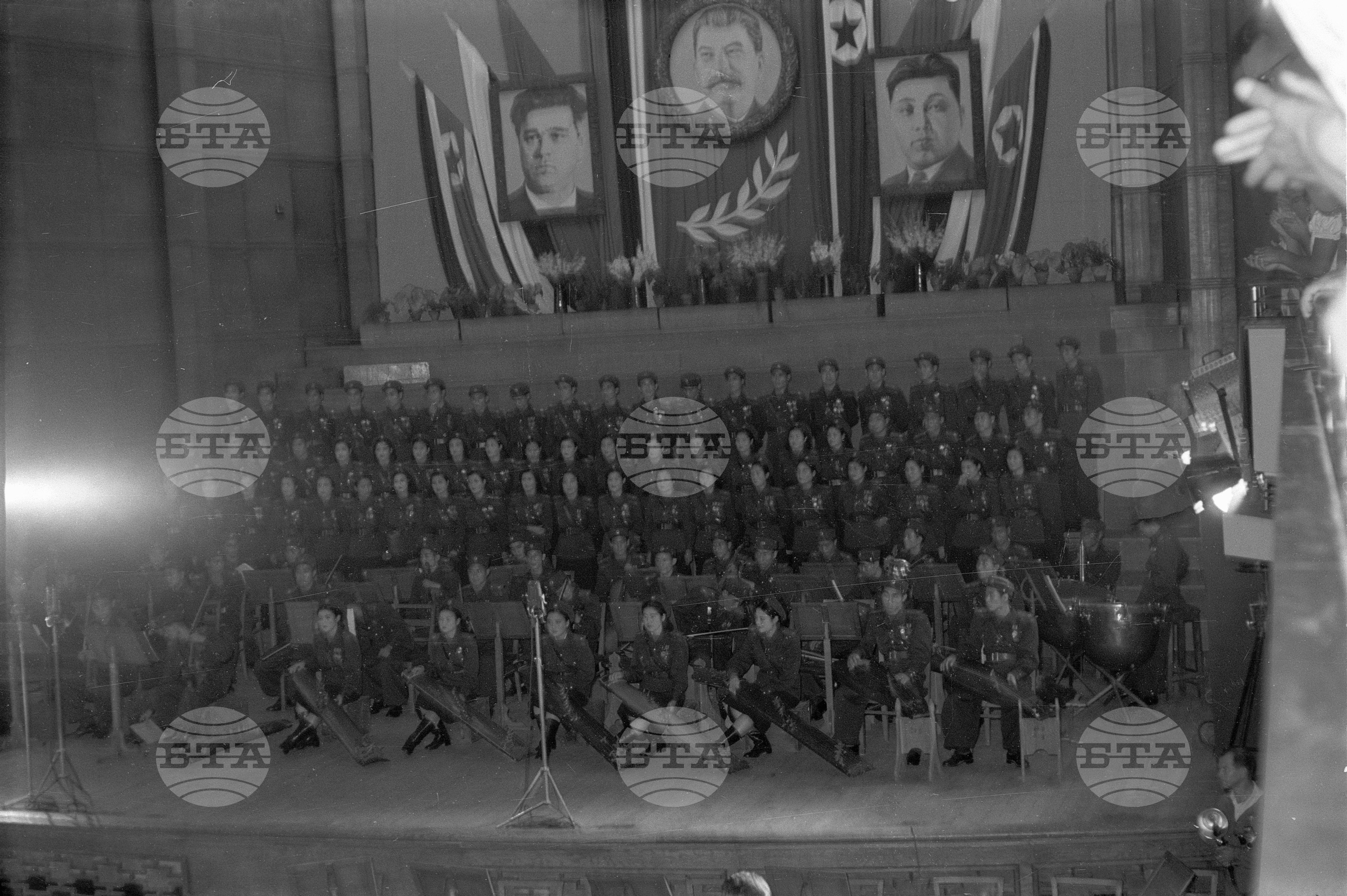 Ансамбъл за песни и танци при Корейската народна армия в България - 1953 година