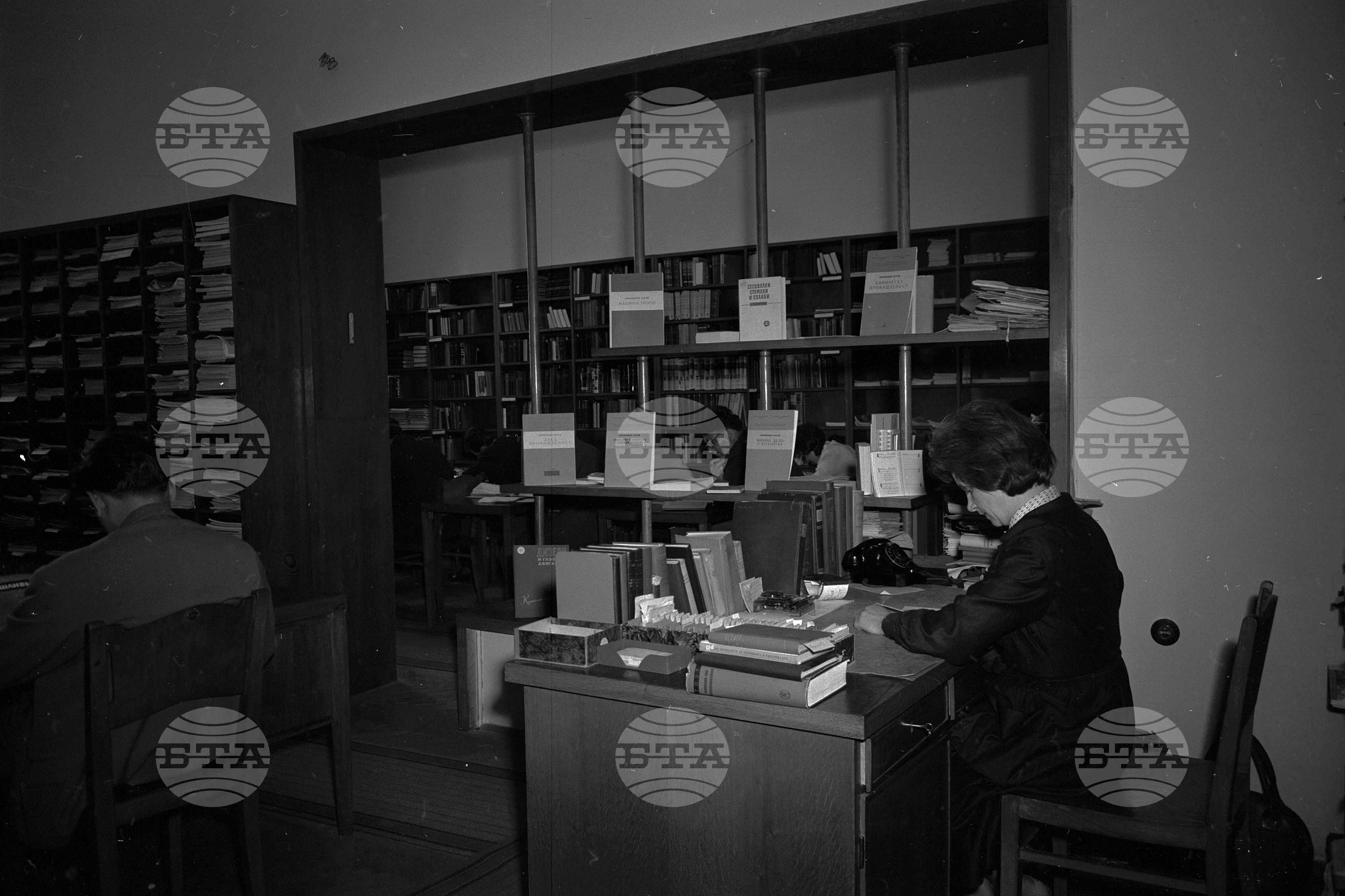 Книгохранилището на Народната библиотека "Васил Коларов" - София