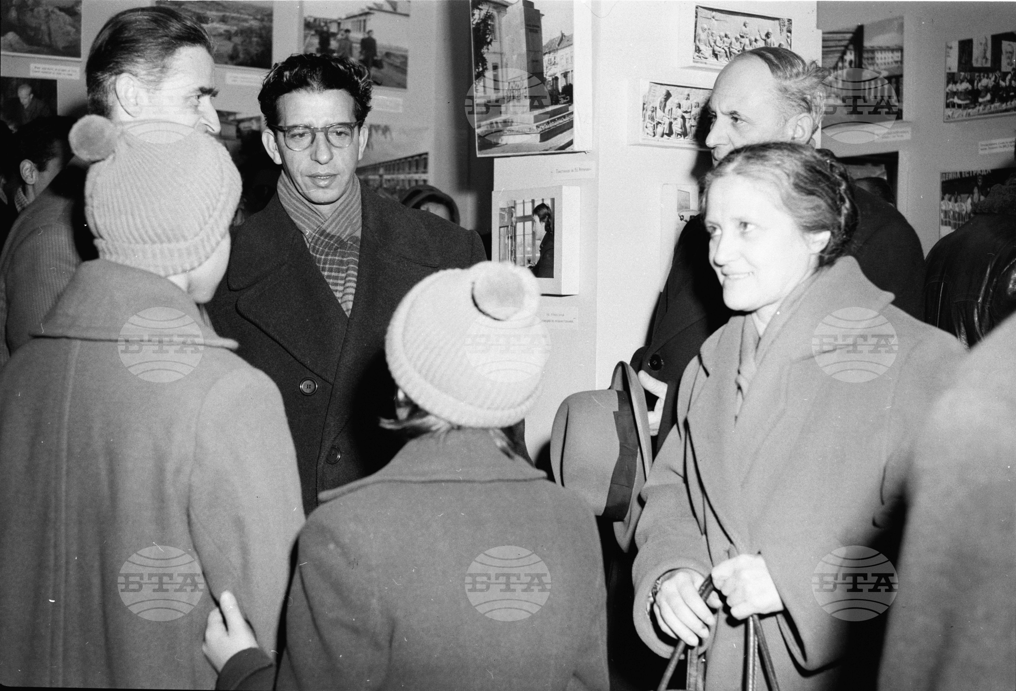 Откриване на юбилейна изложба на художника и фотограф Симеон Ненов