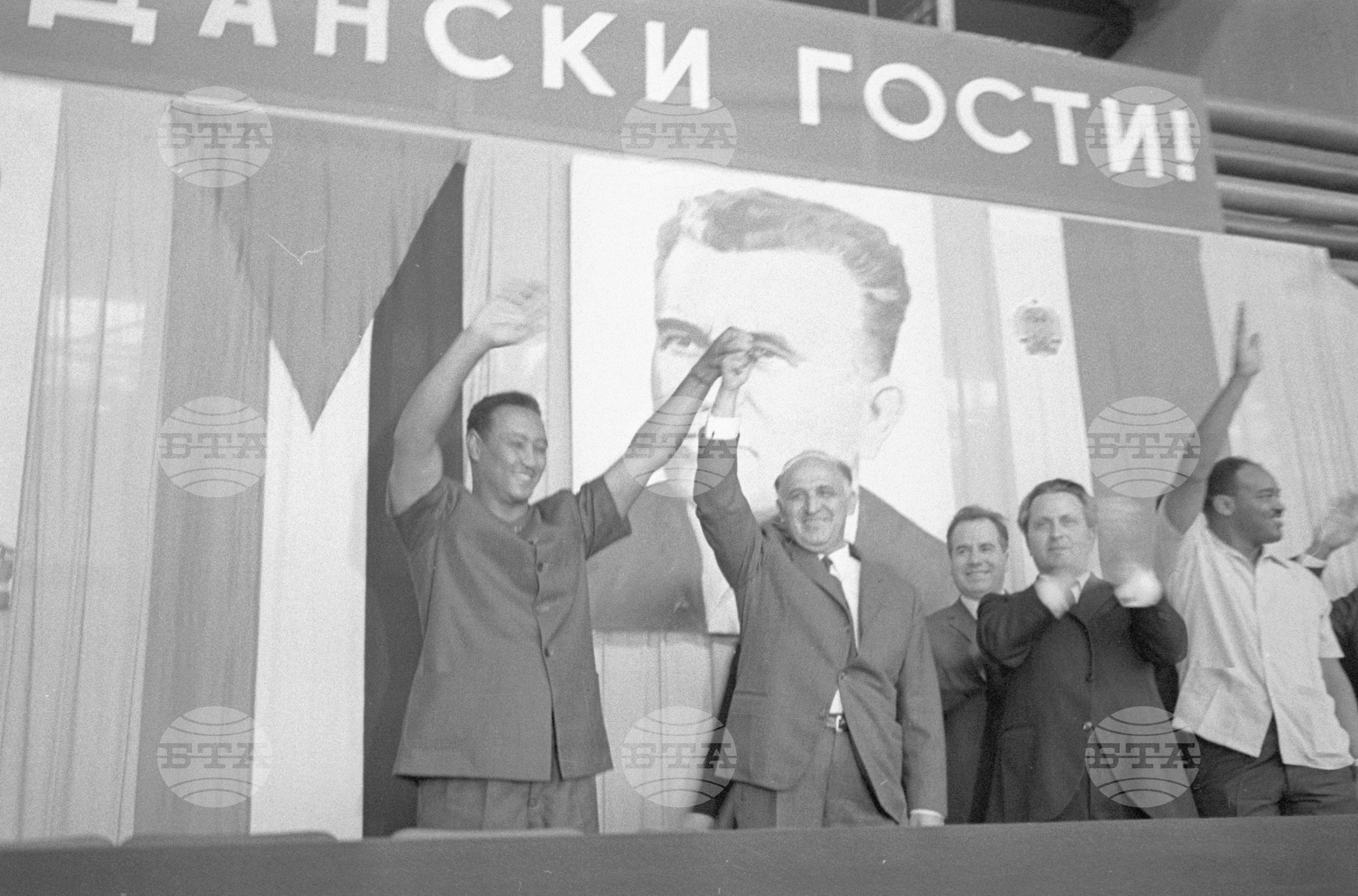 Генерал-майор Джафаар Мохамед Нимейри на посещение в България - част 2