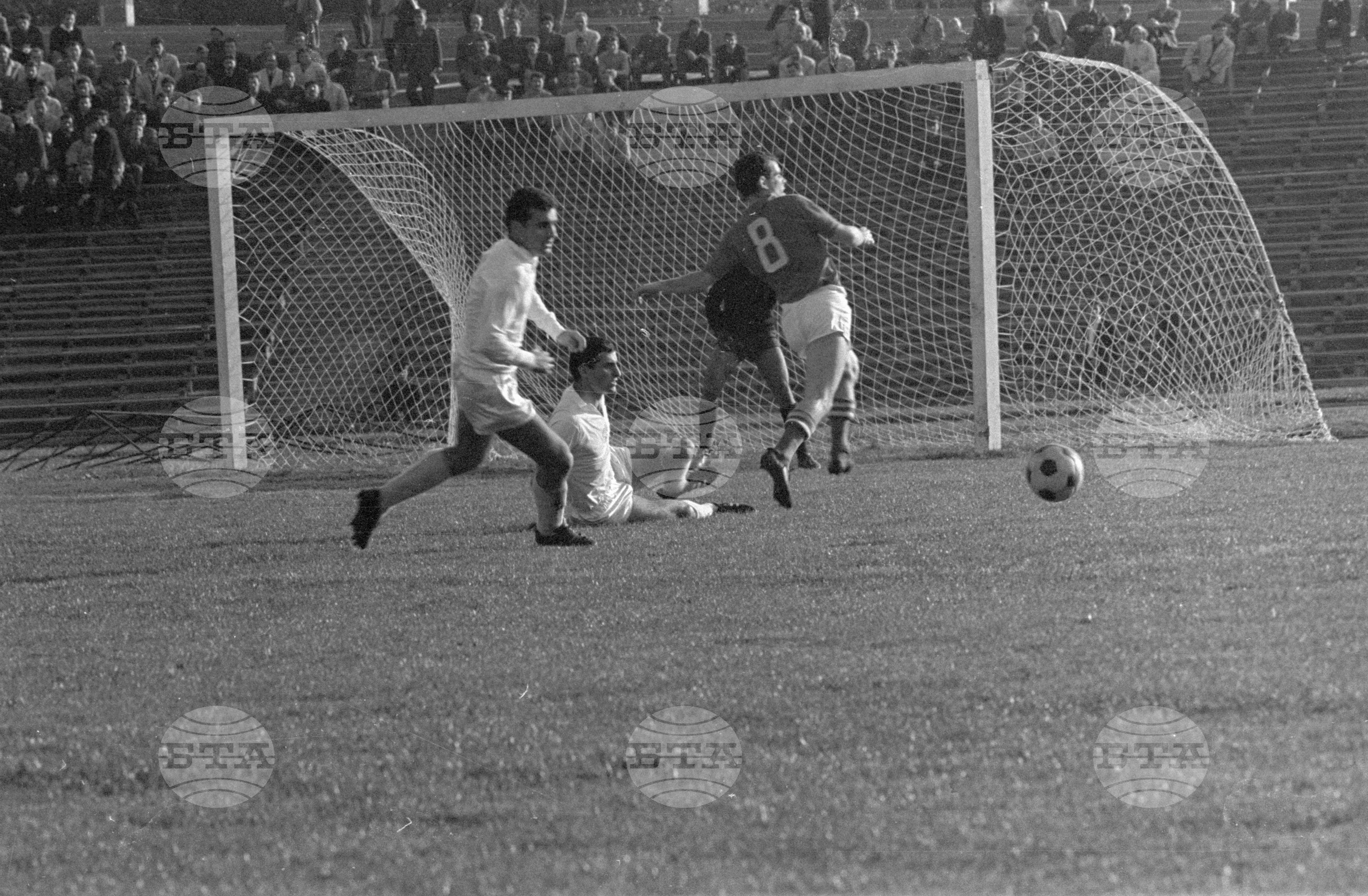 Срещата по футбол между България и Франция - 1963 година