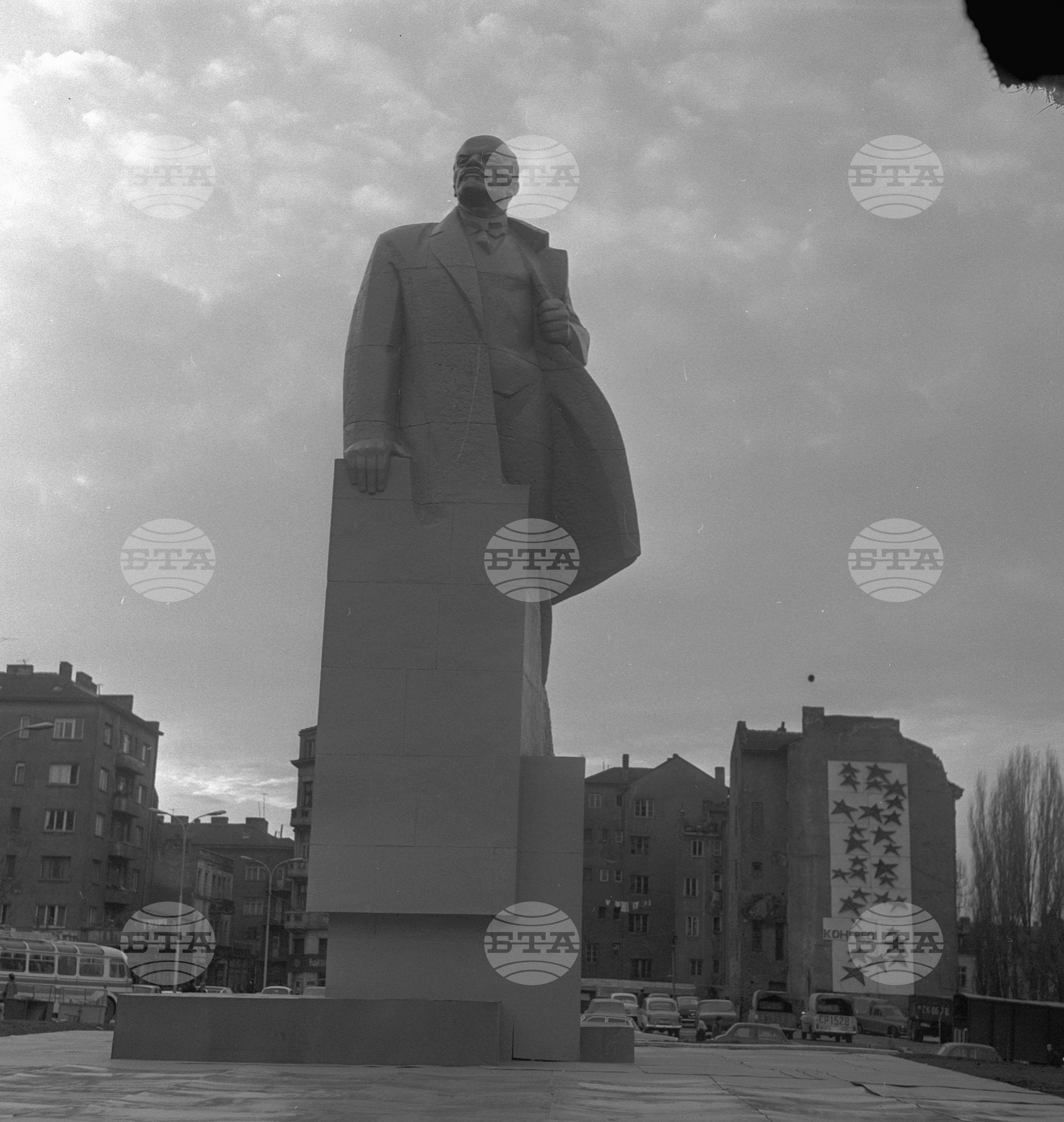 Макет на паметника на В.И. Ленин в центъра на София