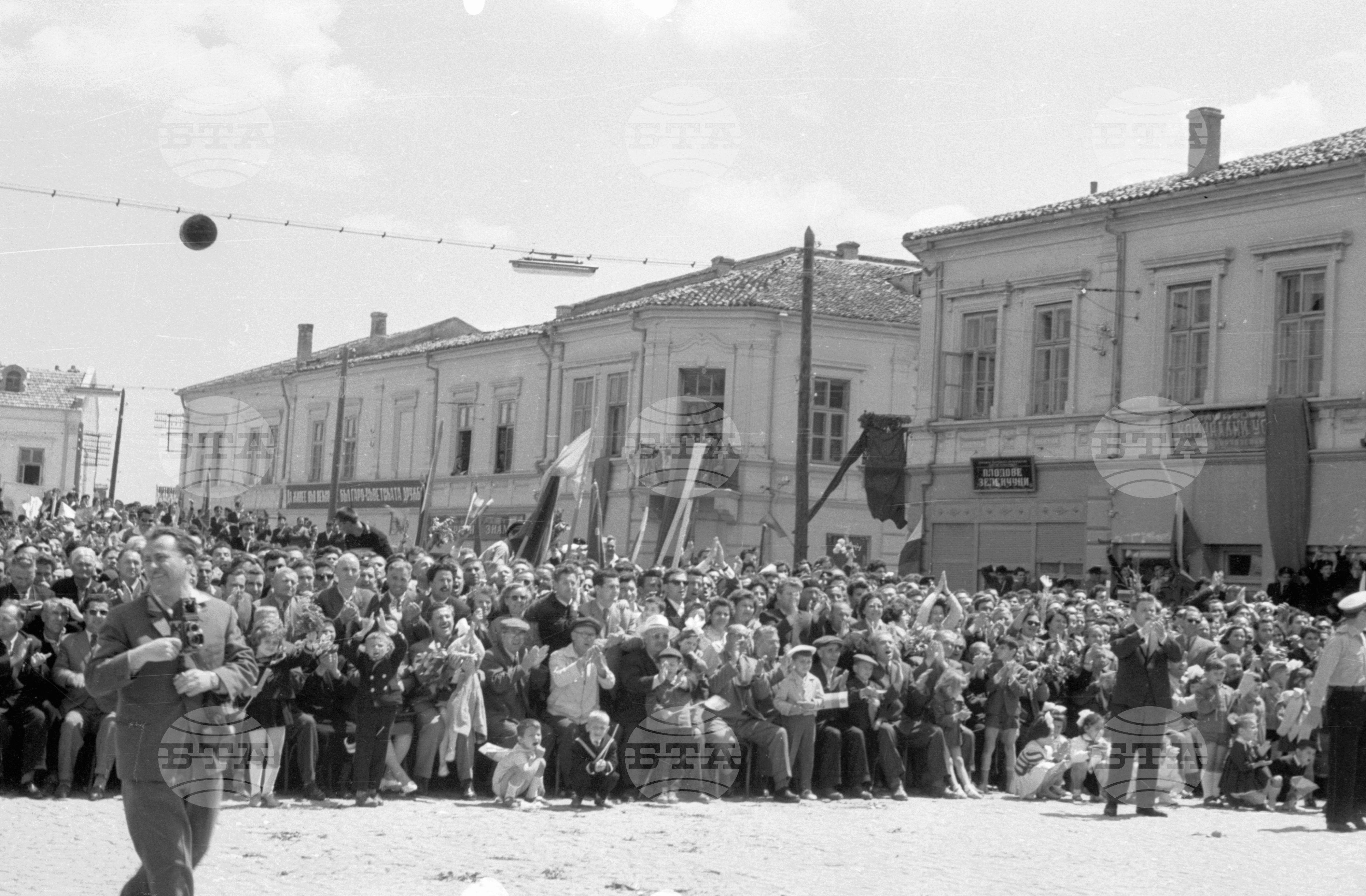 Пребиваването на Съветската партийно-правителствена делегация в град Толбухин (днес Добрич)