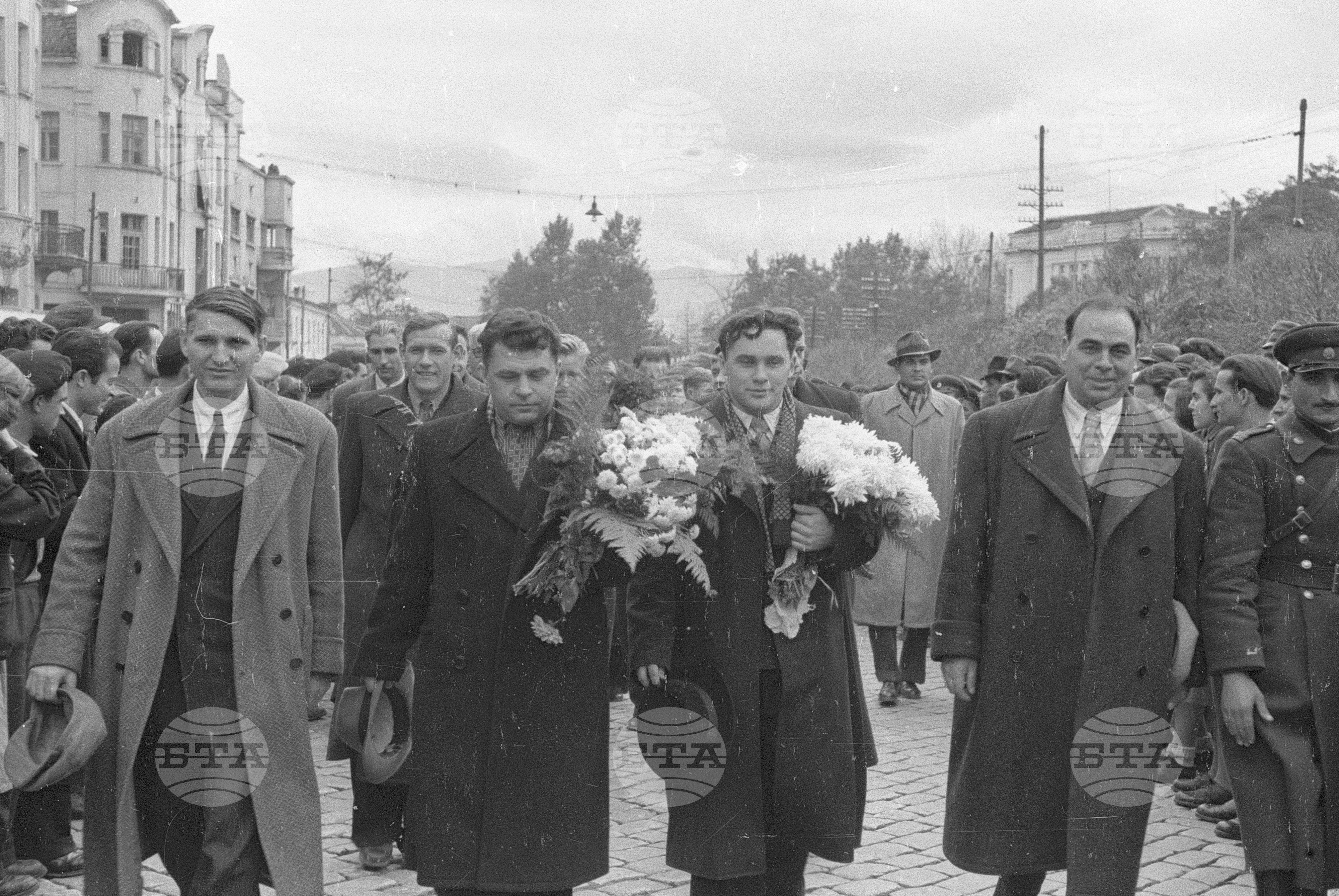 Посрещане на футболния отбор на ФК „Шахтьор“ (Сталино) – днес известен като ФК „Шахтьор“ (Донецк) от Москва, 1951