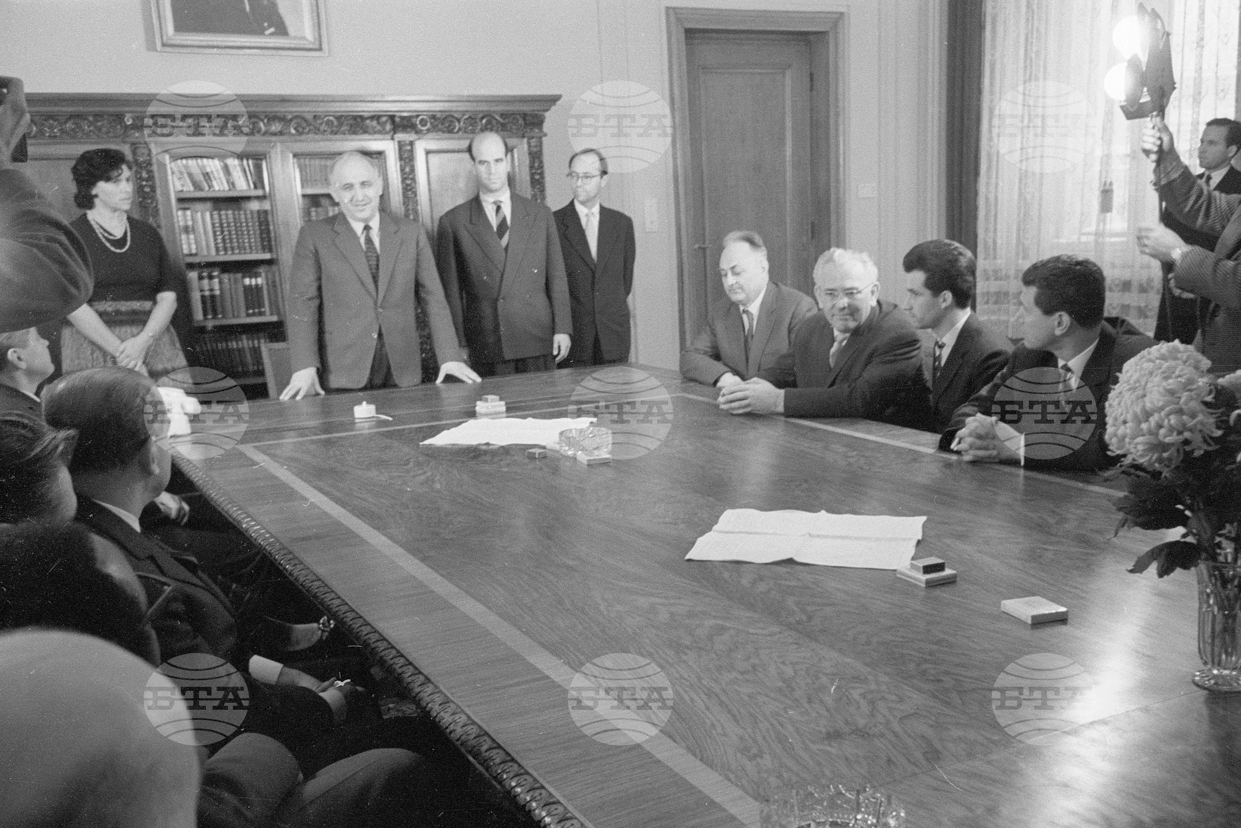 Председателят на Министерския съвет другарят Тодор Живков прие шефове на дипломатически мисии, акредитирани в София част 2