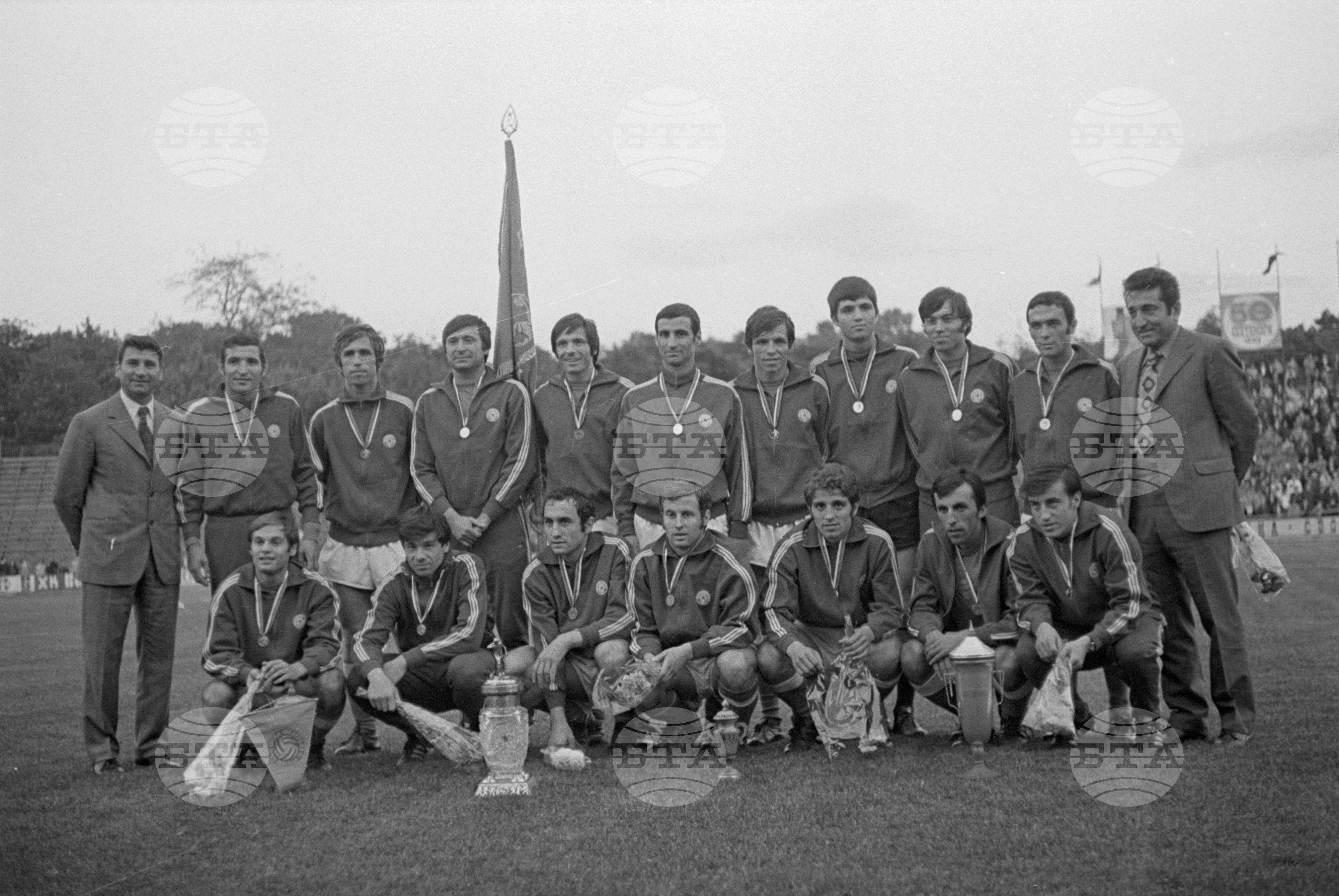 Закриване на републиканското първенство по футбол 1972-1973 година