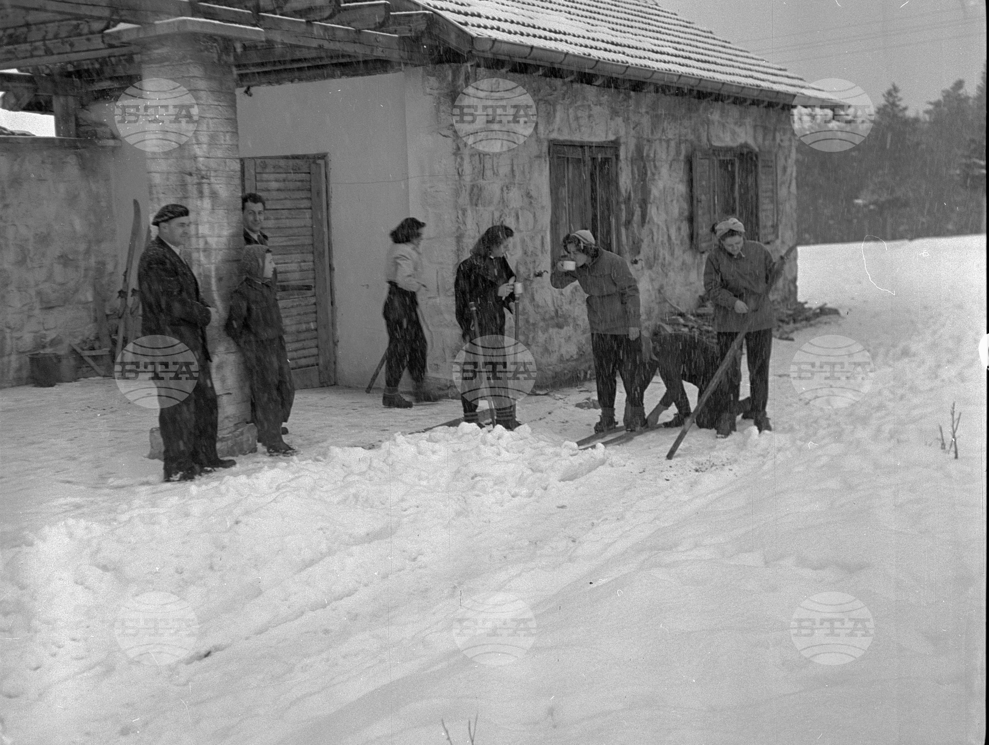 Почивка на трудещите се в село Говедарци
