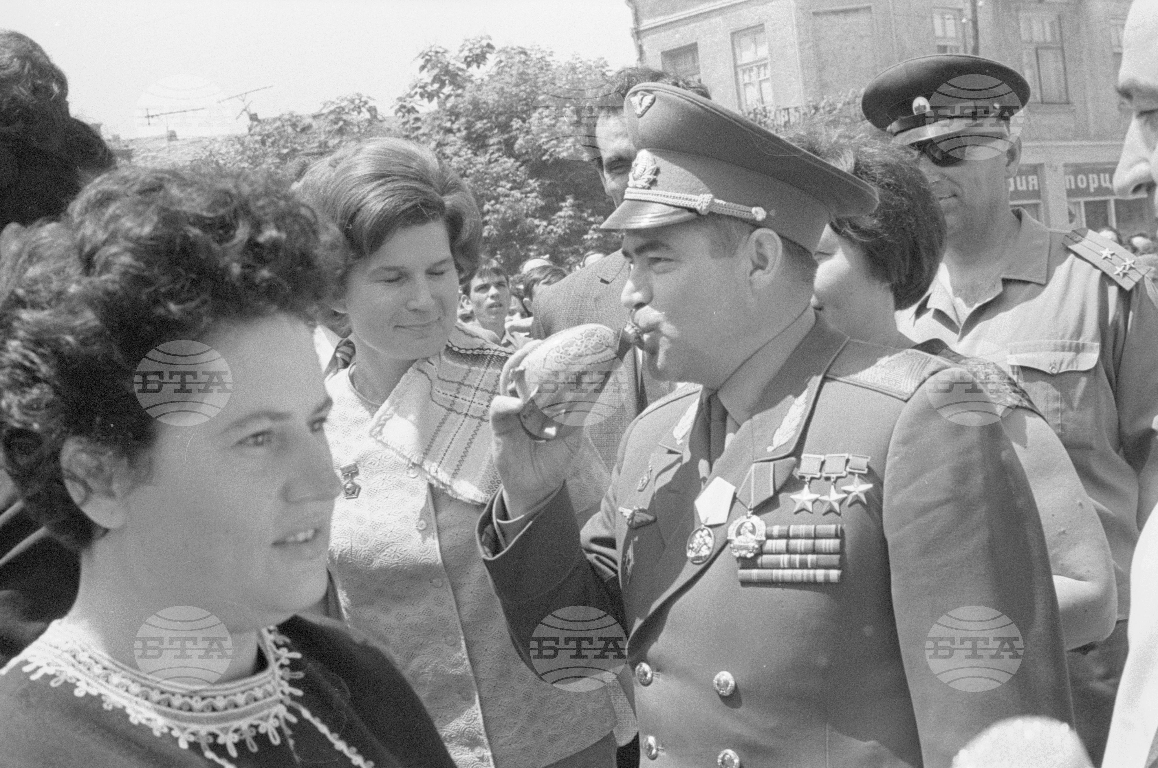 Посрещане на космонавтите в Петрич