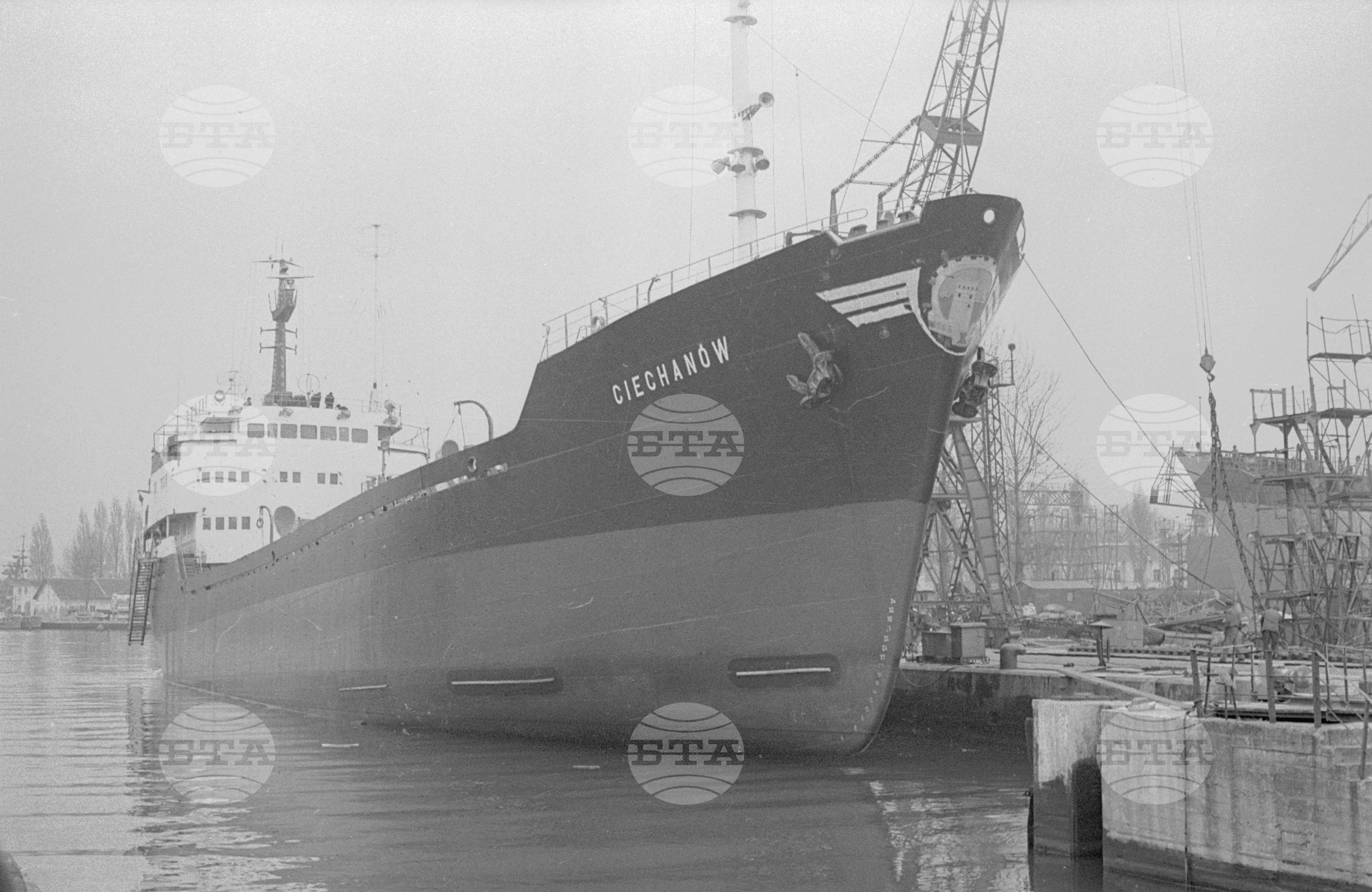 В корабостроителния завод "Георги Димитров" - 1970 година