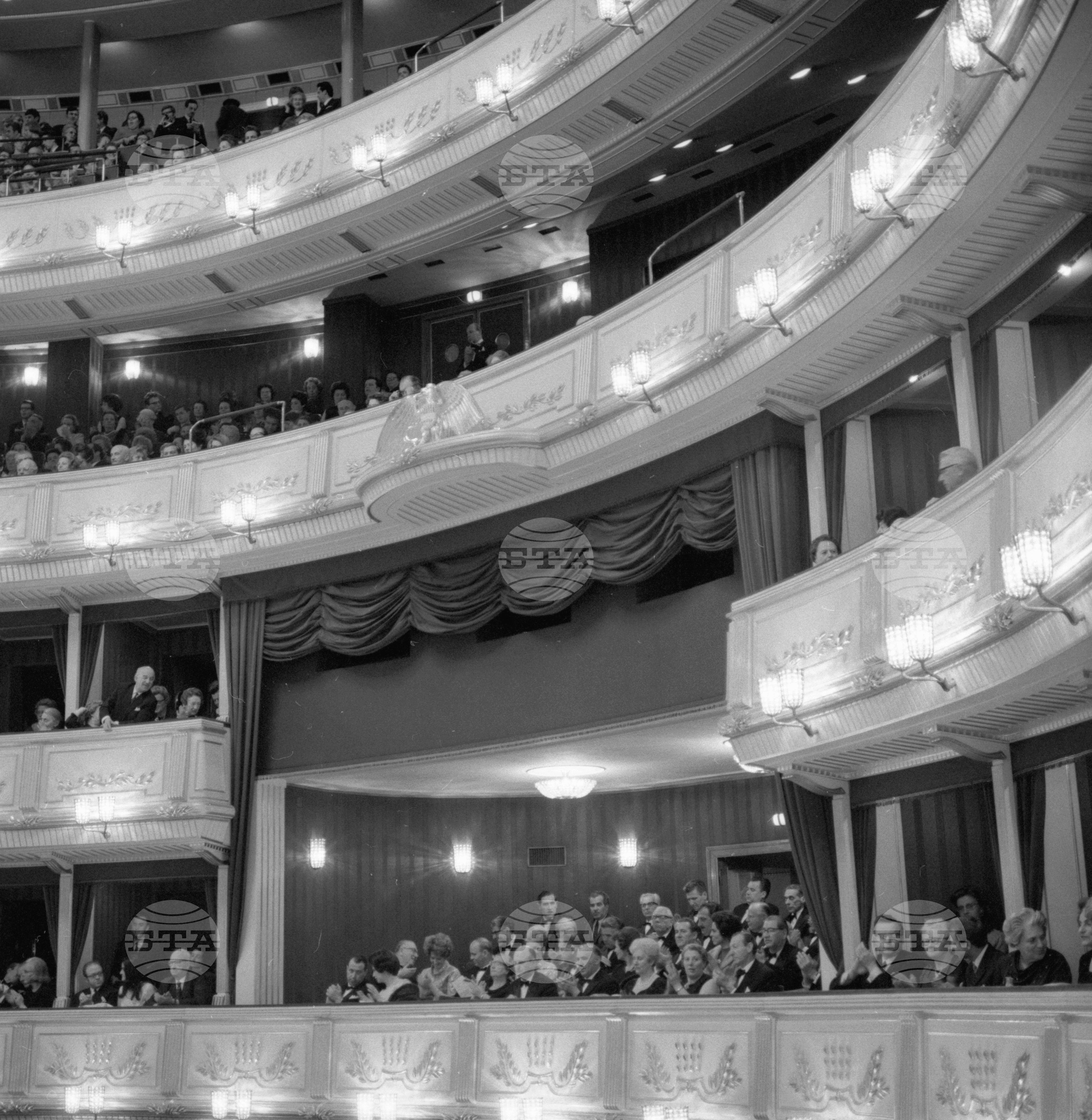 Тодор Живков на официално посещение във Виена