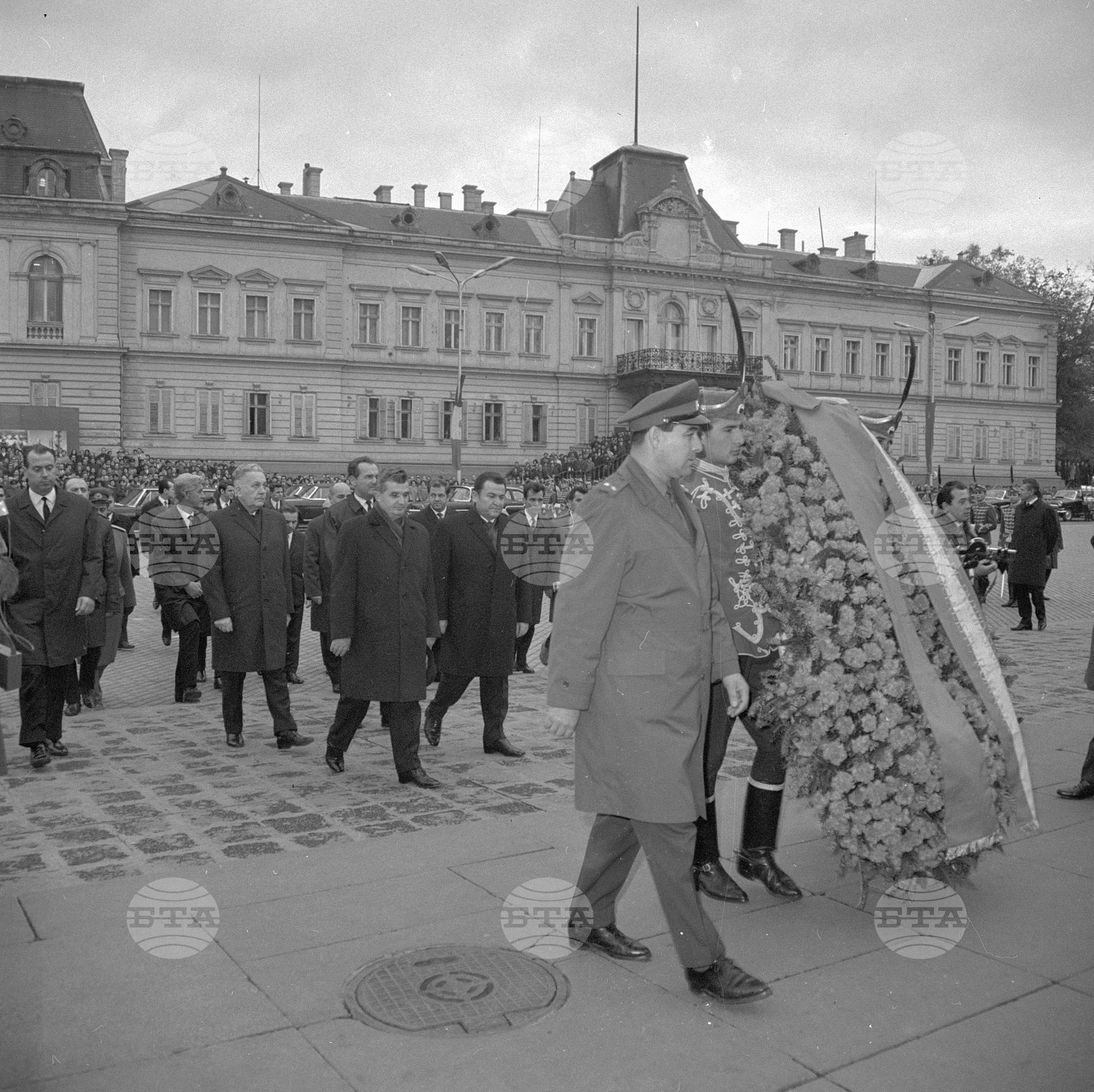 Посещение на румънската партийно-правителствена делегация начело с Николае Чаушеску - част 1