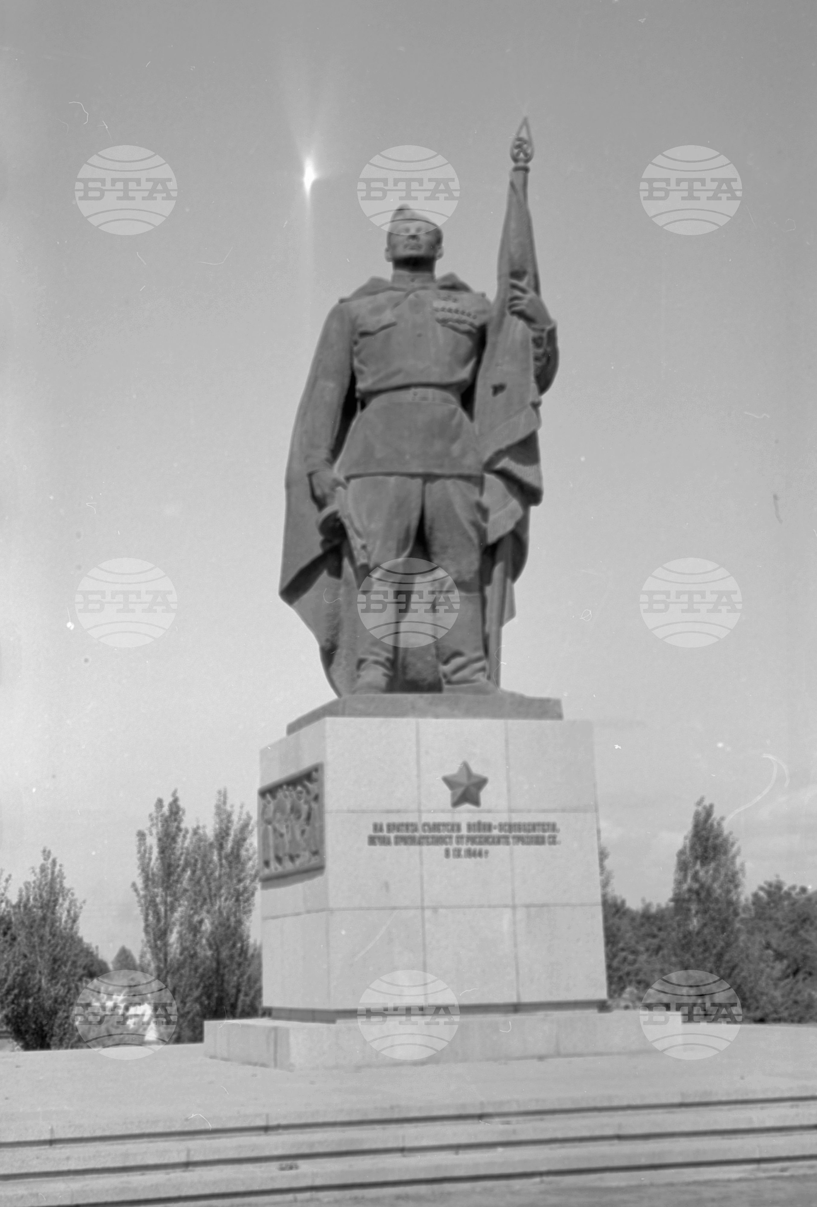 Паметник на Руските бойци червеноармейци в гр. Русе