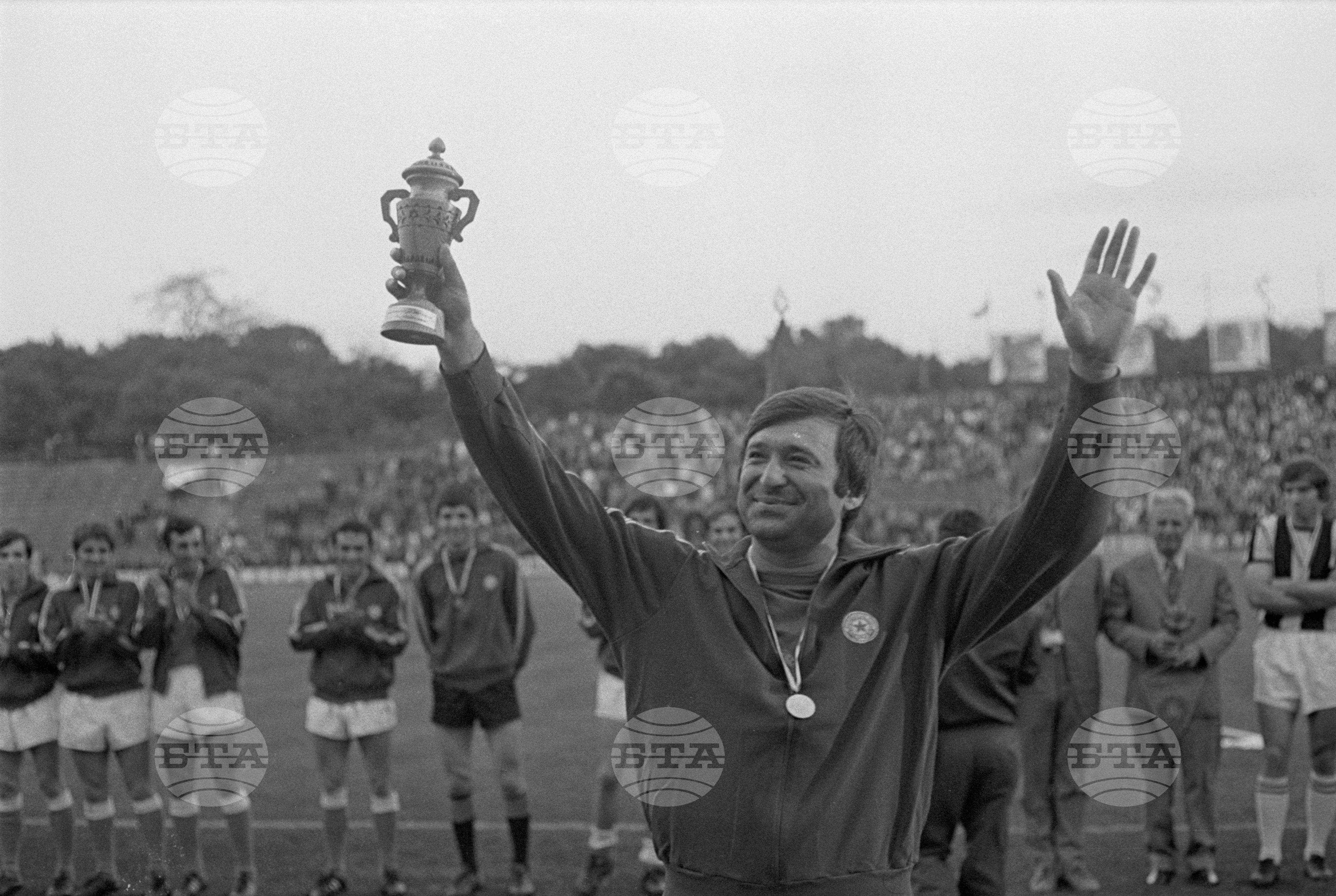 Закриване на републиканското първенство по футбол 1972-1973 година