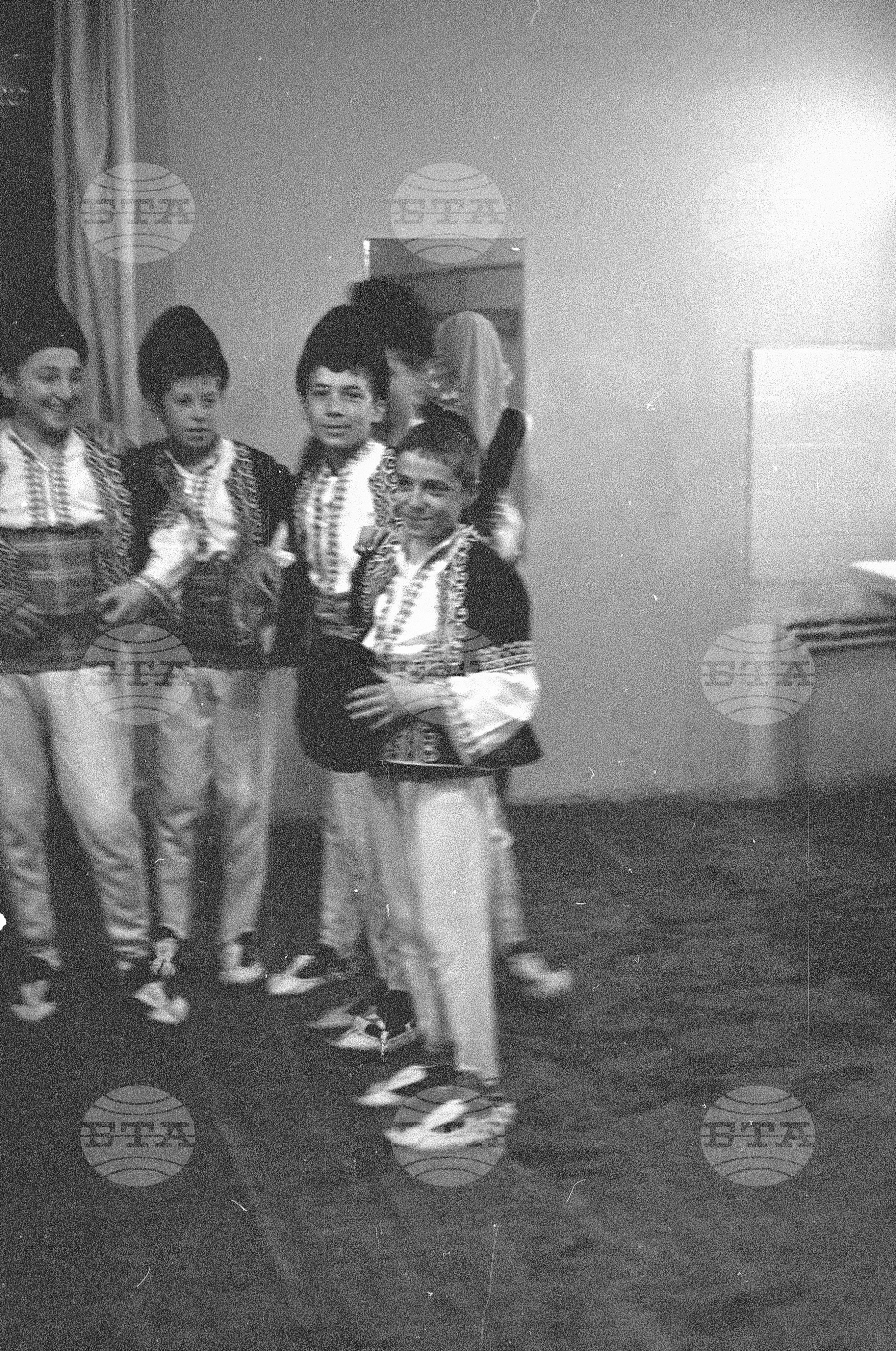 Танцов състав при читалище "Враждебна"
