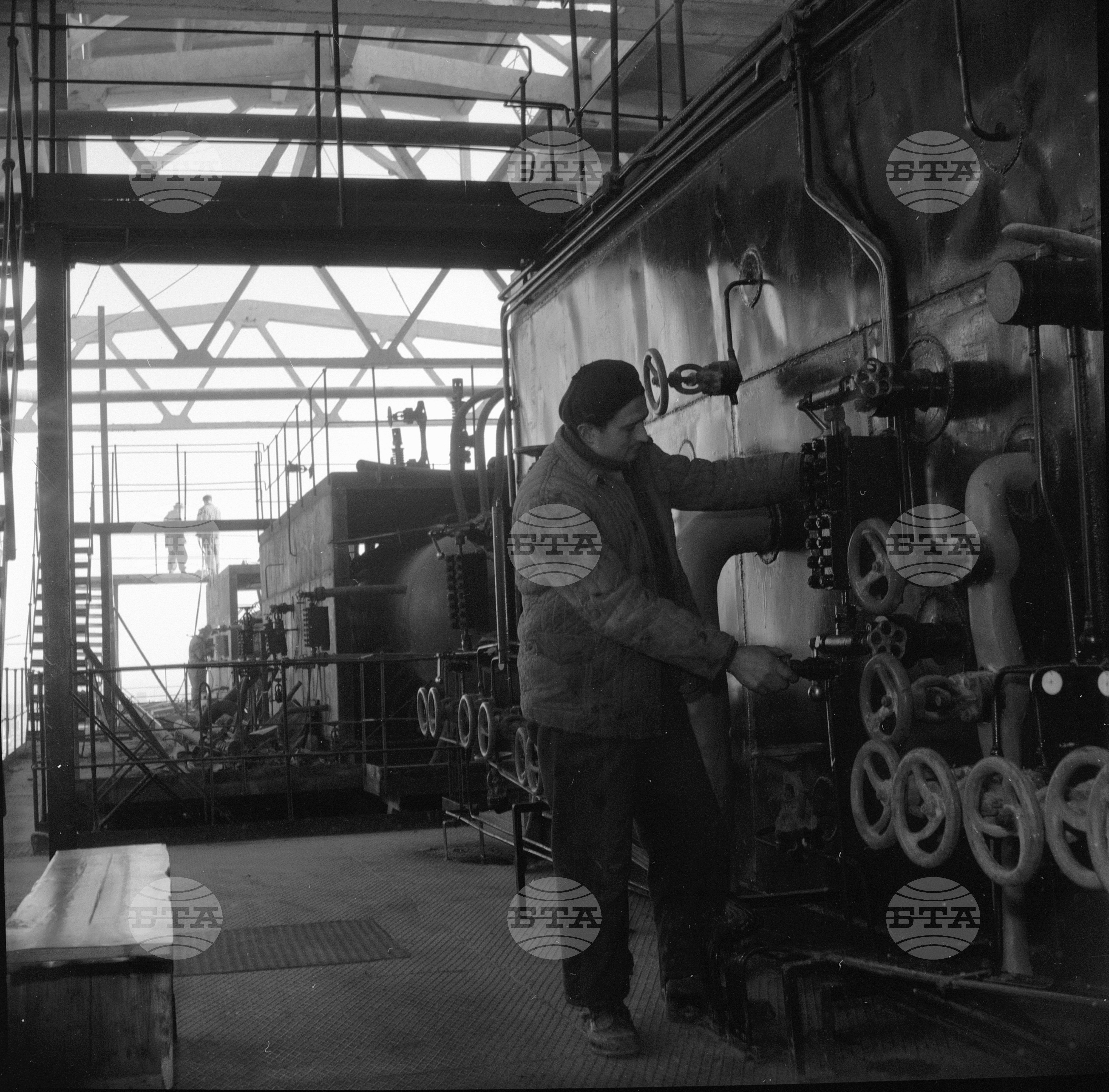 На строежа на Азотно-торовия завод край Стара Загора 1962 година част 9