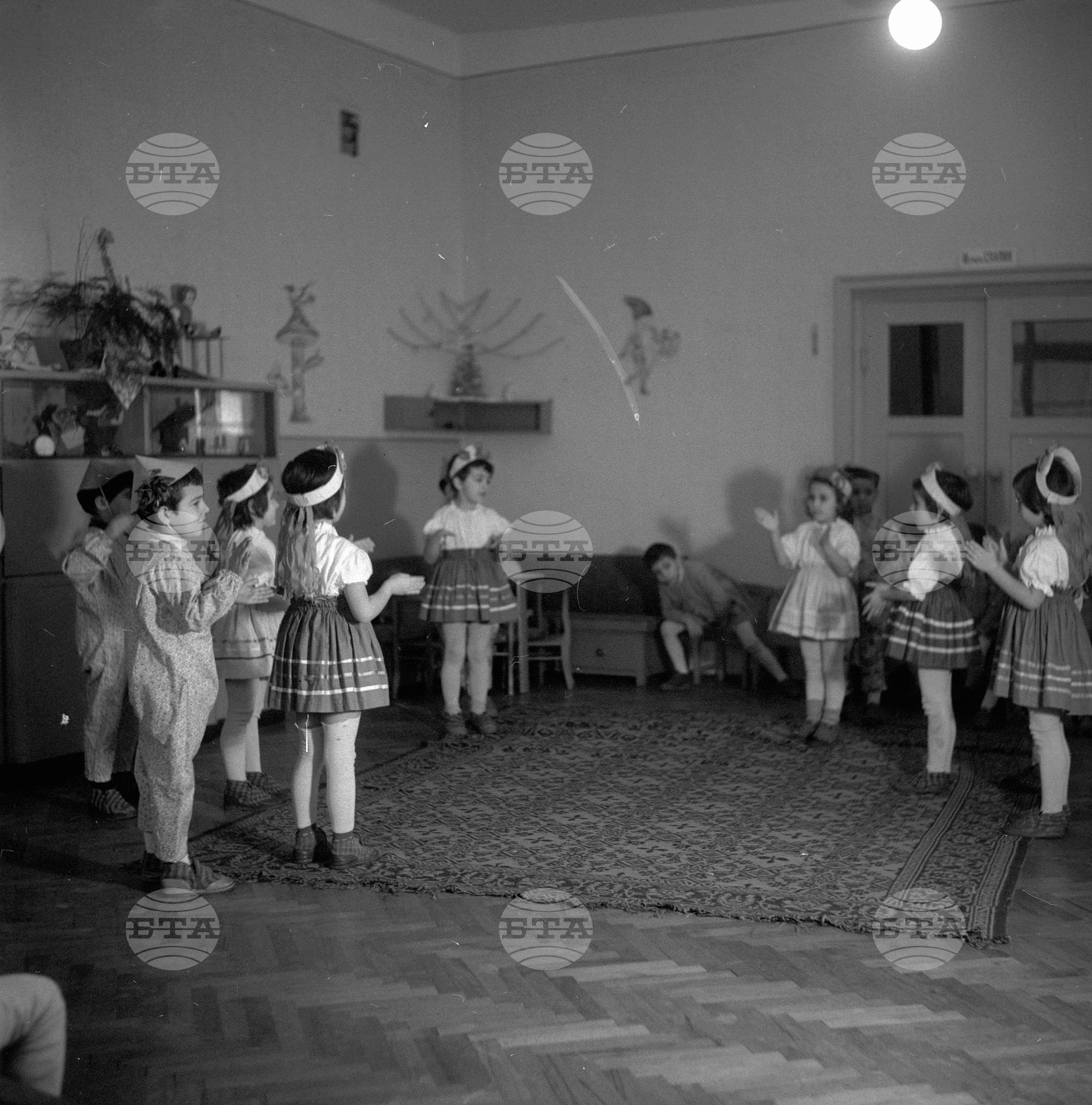 Целодневна образцова детска градина №5 в Коларовград(Шумен)
