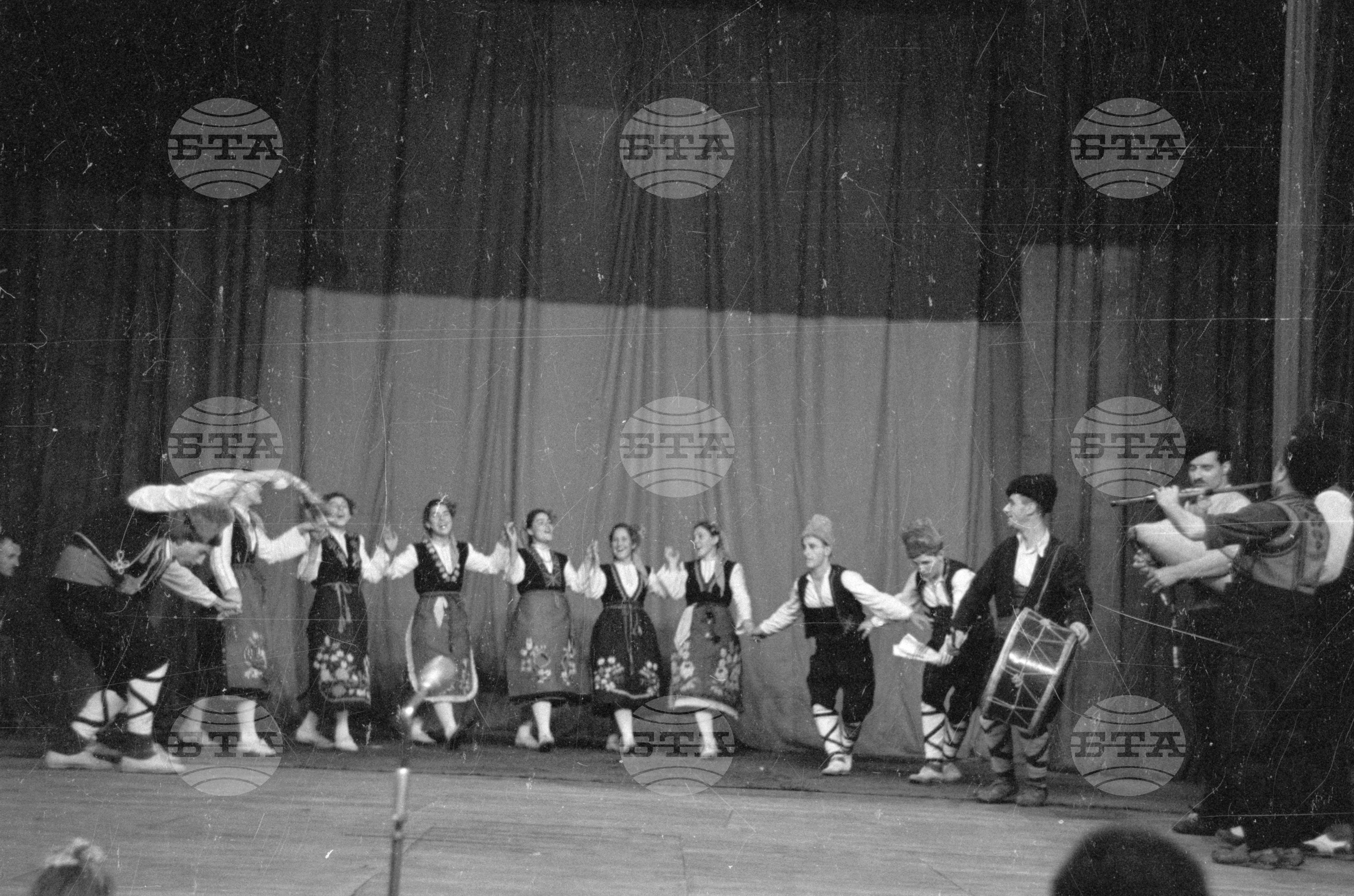 Окръжен преглед на художествената самодейност, 1951