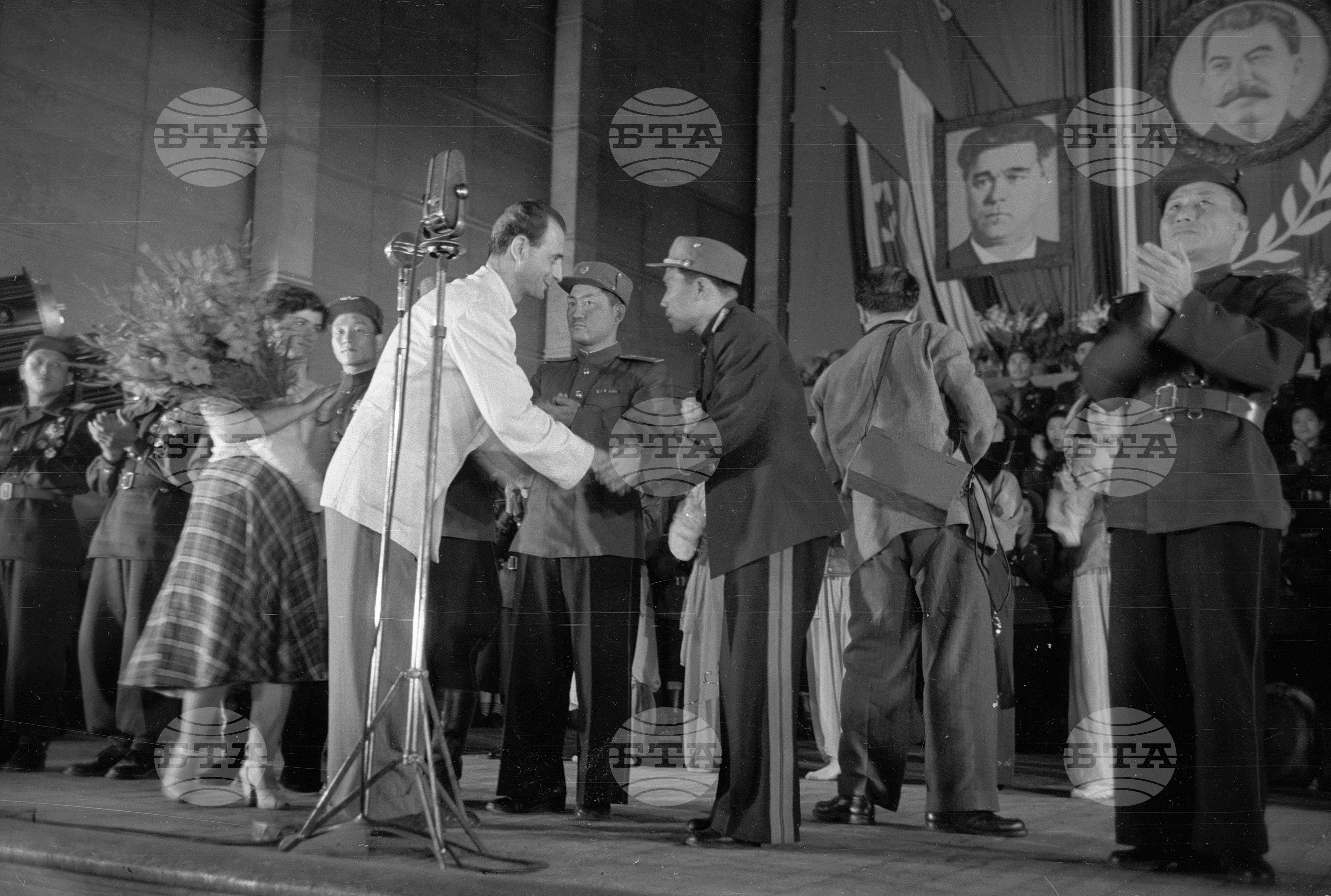 Ансамбъл за песни и танци при Корейската народна армия в България - 1953 година