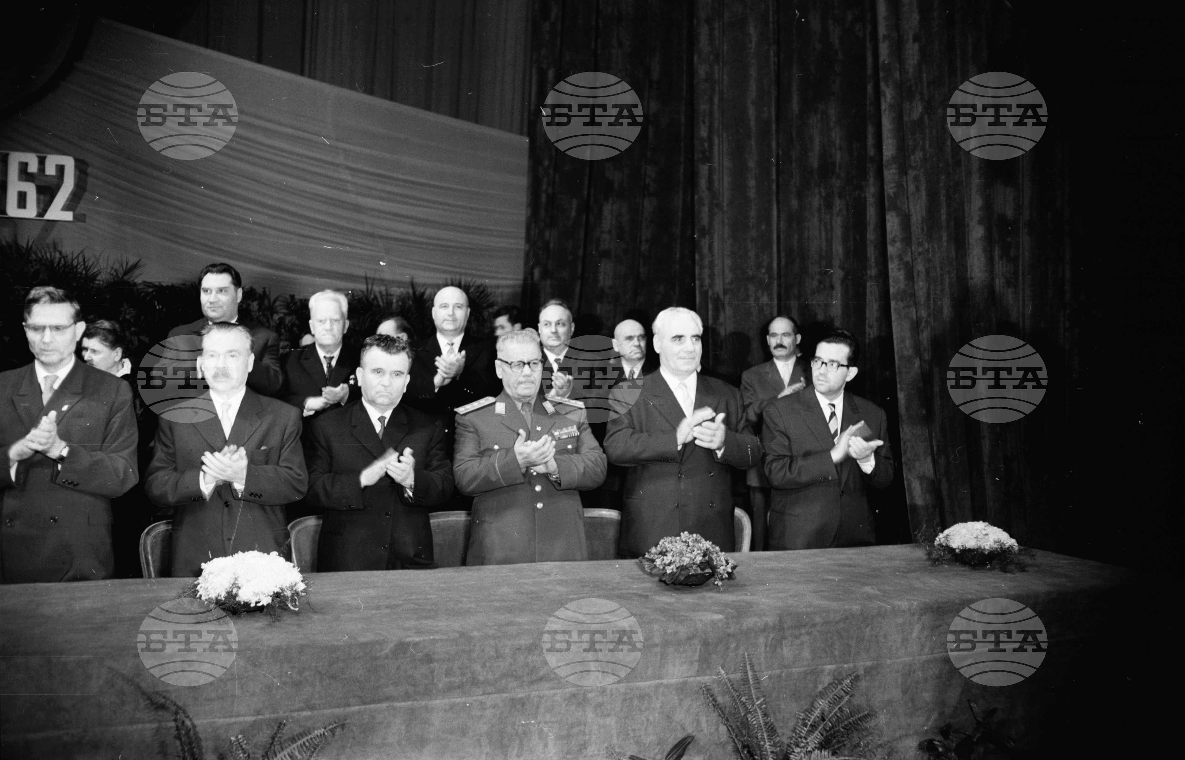 Тържествено събрание по случай 45-годишнината от Великата октомврийска социалистическа революция