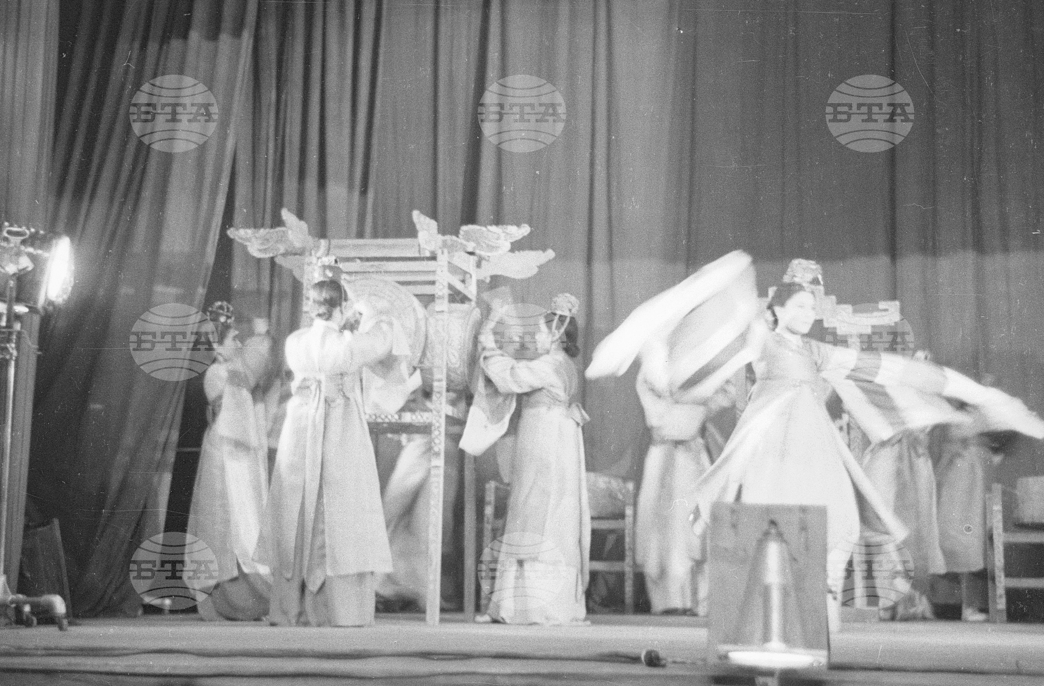 Корейски ансамбъл в Пловдив, 1951