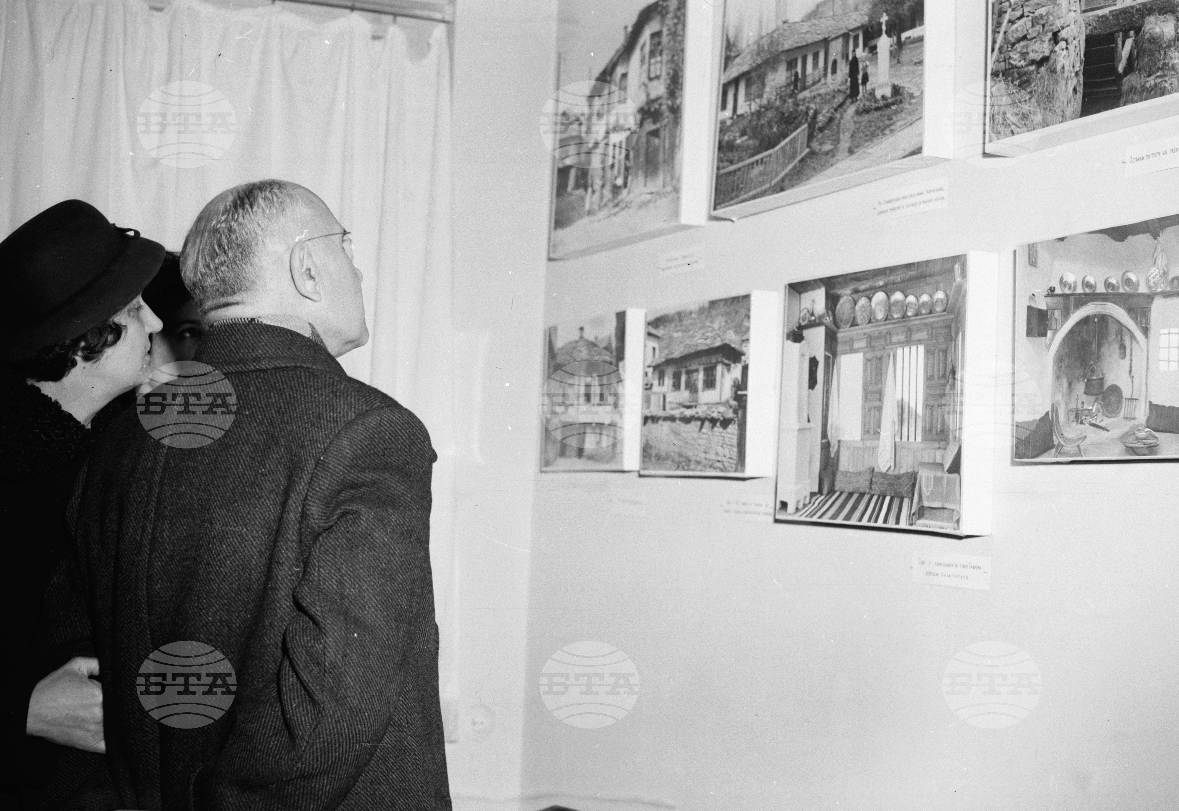 Откриване на юбилейна изложба на художника и фотограф Симеон Ненов