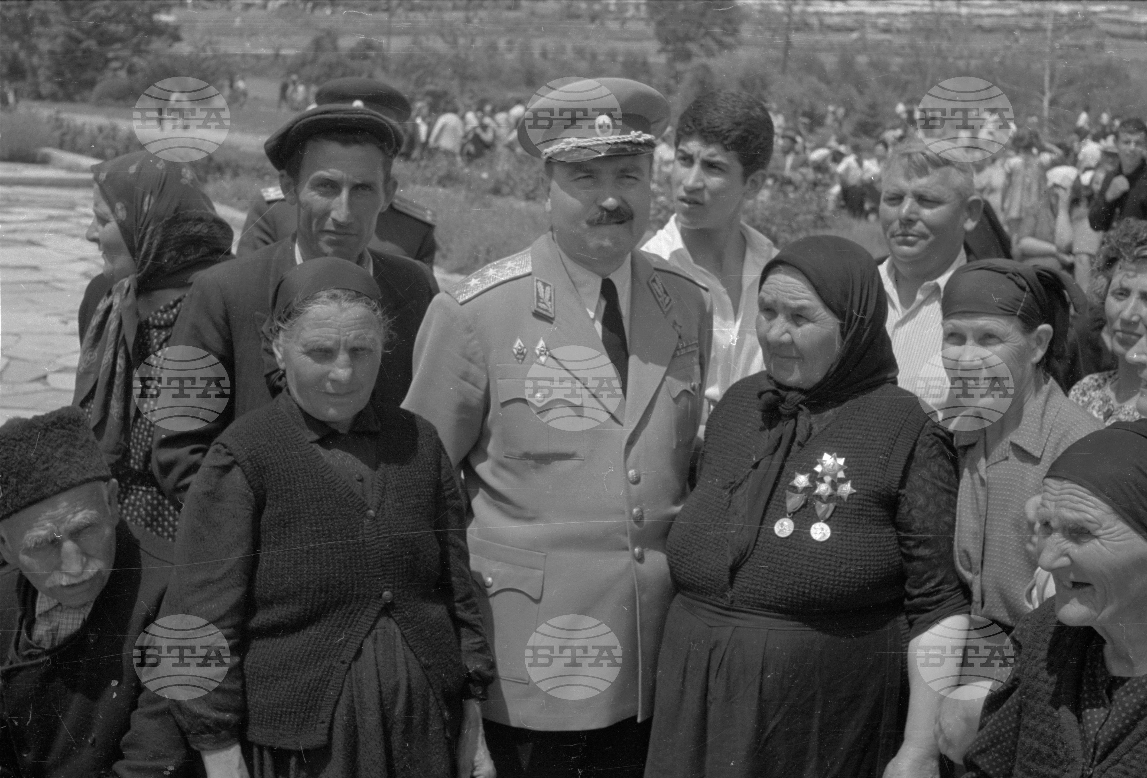 Тържествен митинг по случай 2 юни, в местността Жерково, Софийски окръг част 2