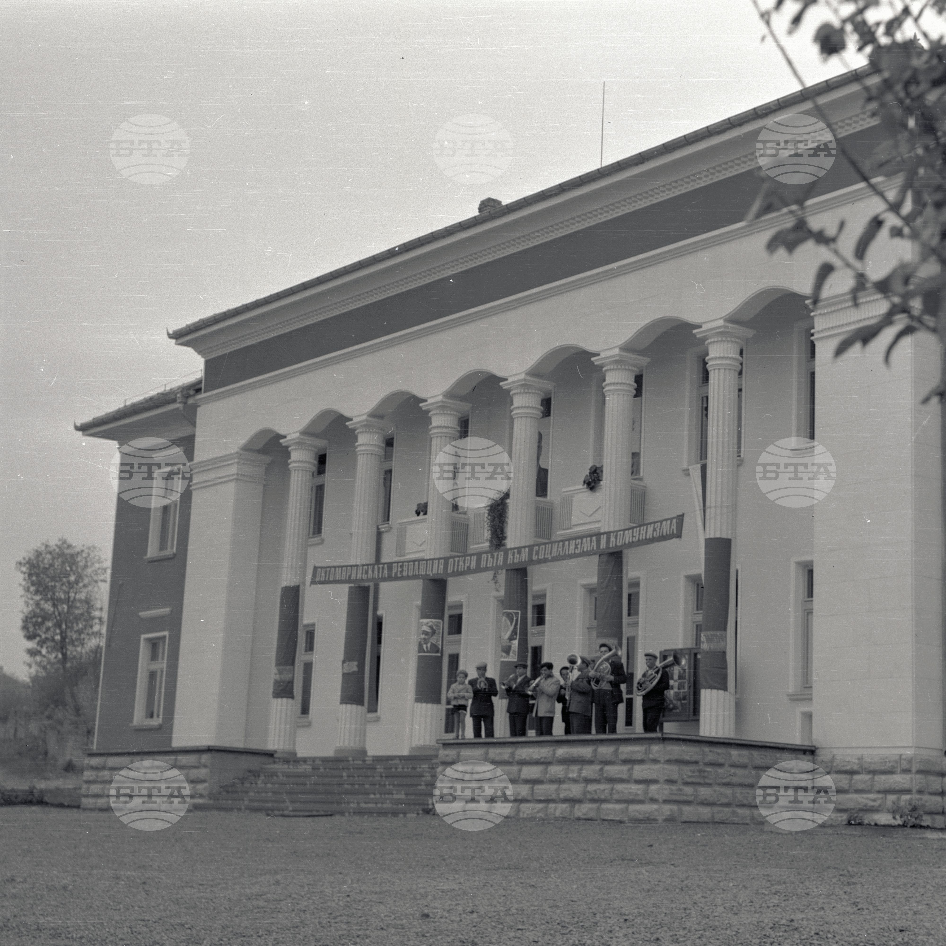 Новият читалищен дом в село Горна Липница