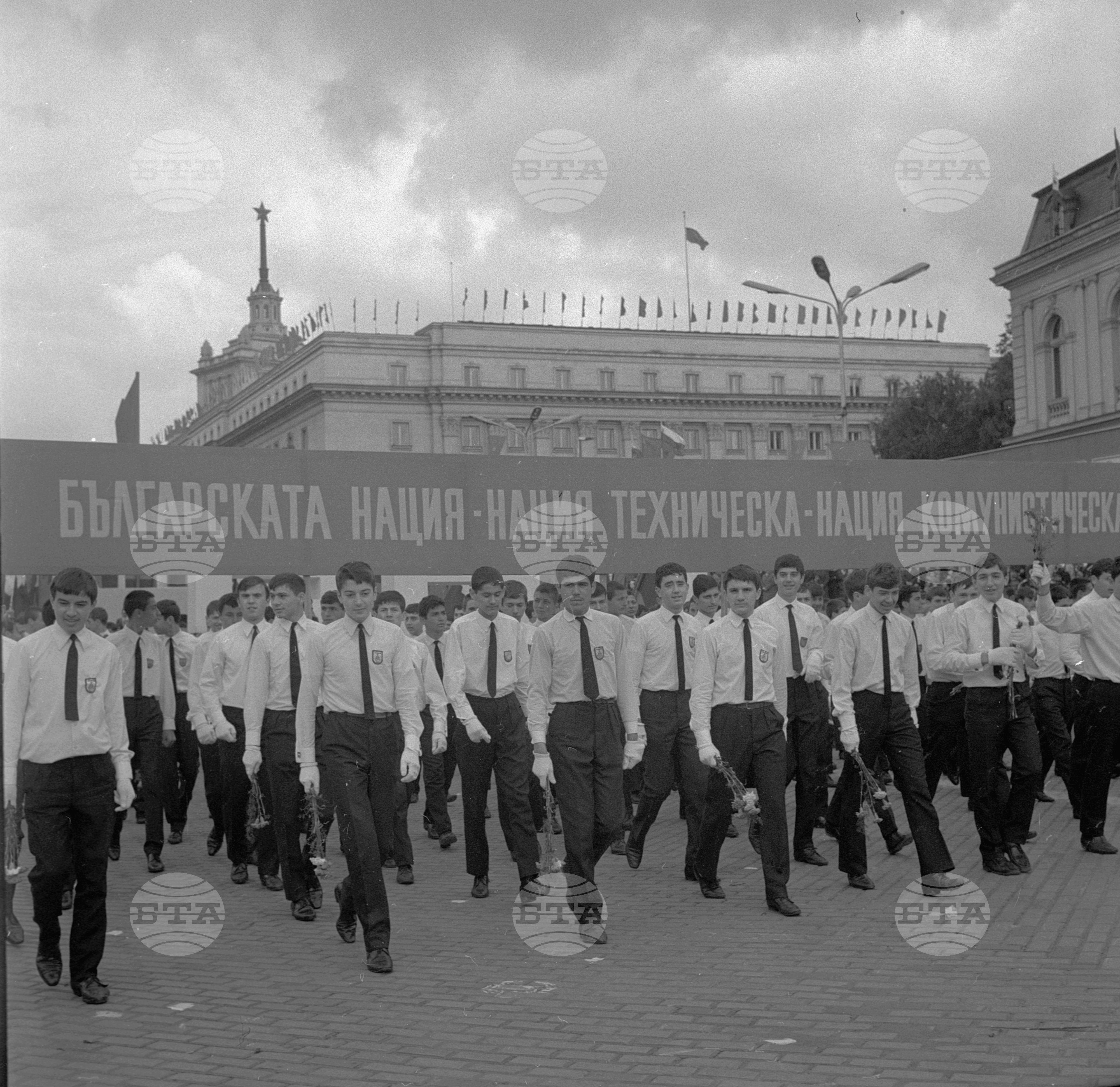 Възторжена манифестация на 24 май в столицата