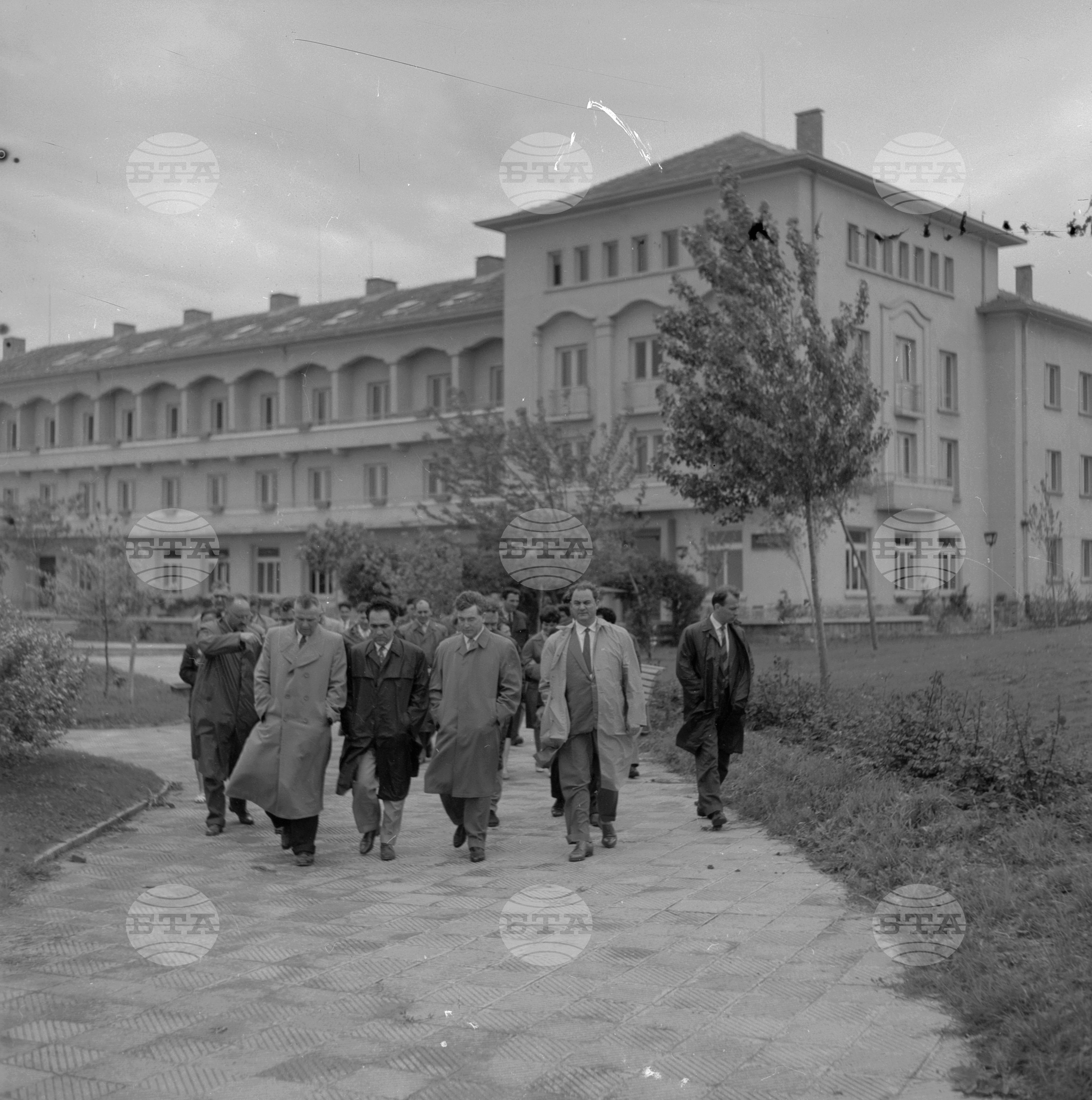 Делегацията на Върховния съвет на Съветския съюз на обиколка - Несебър и Бургас