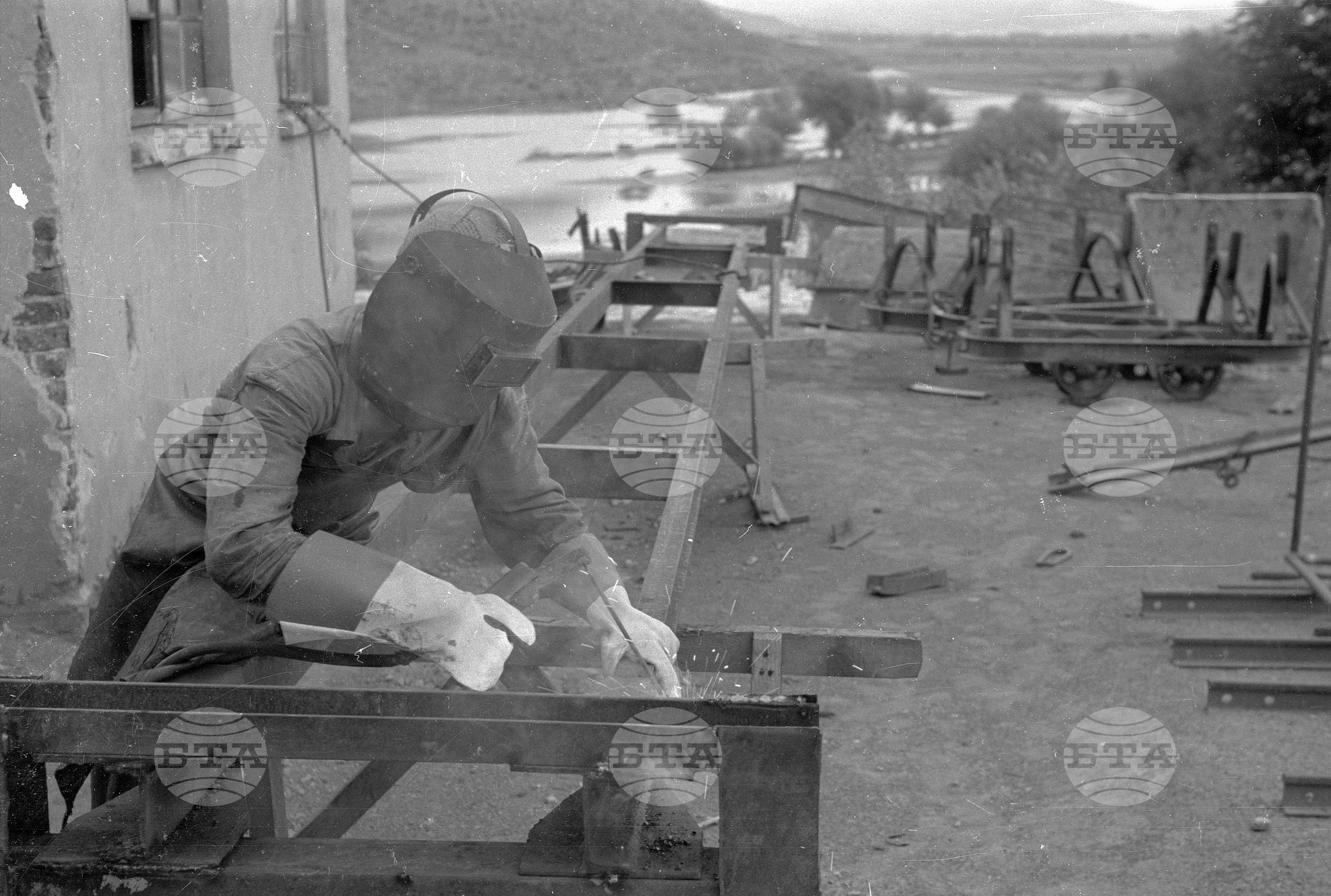 Язовир "Сталин" - снимки от изграждането му през 1952 година