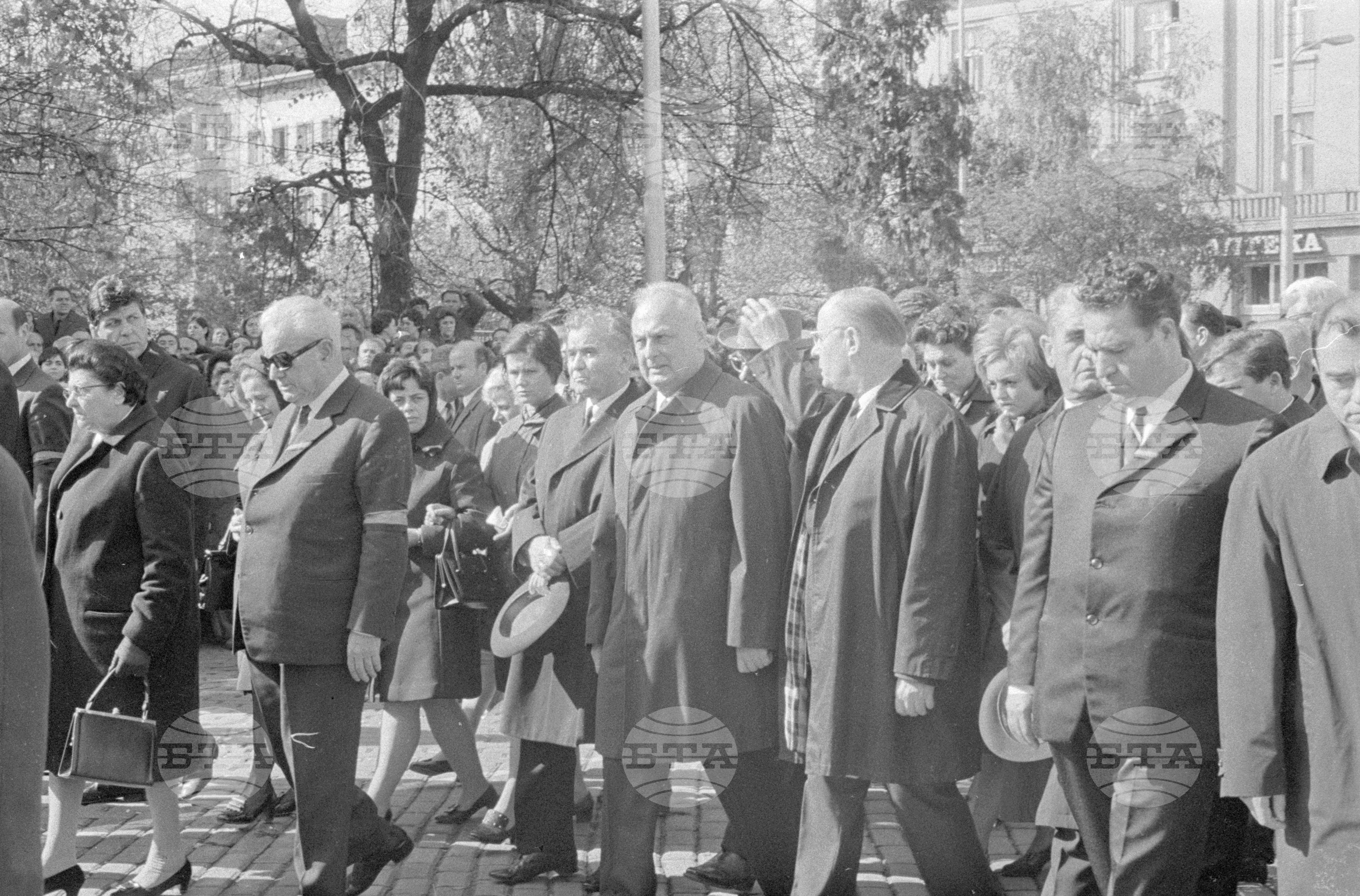 Погребението на доктор Мара Малеева - Живкова