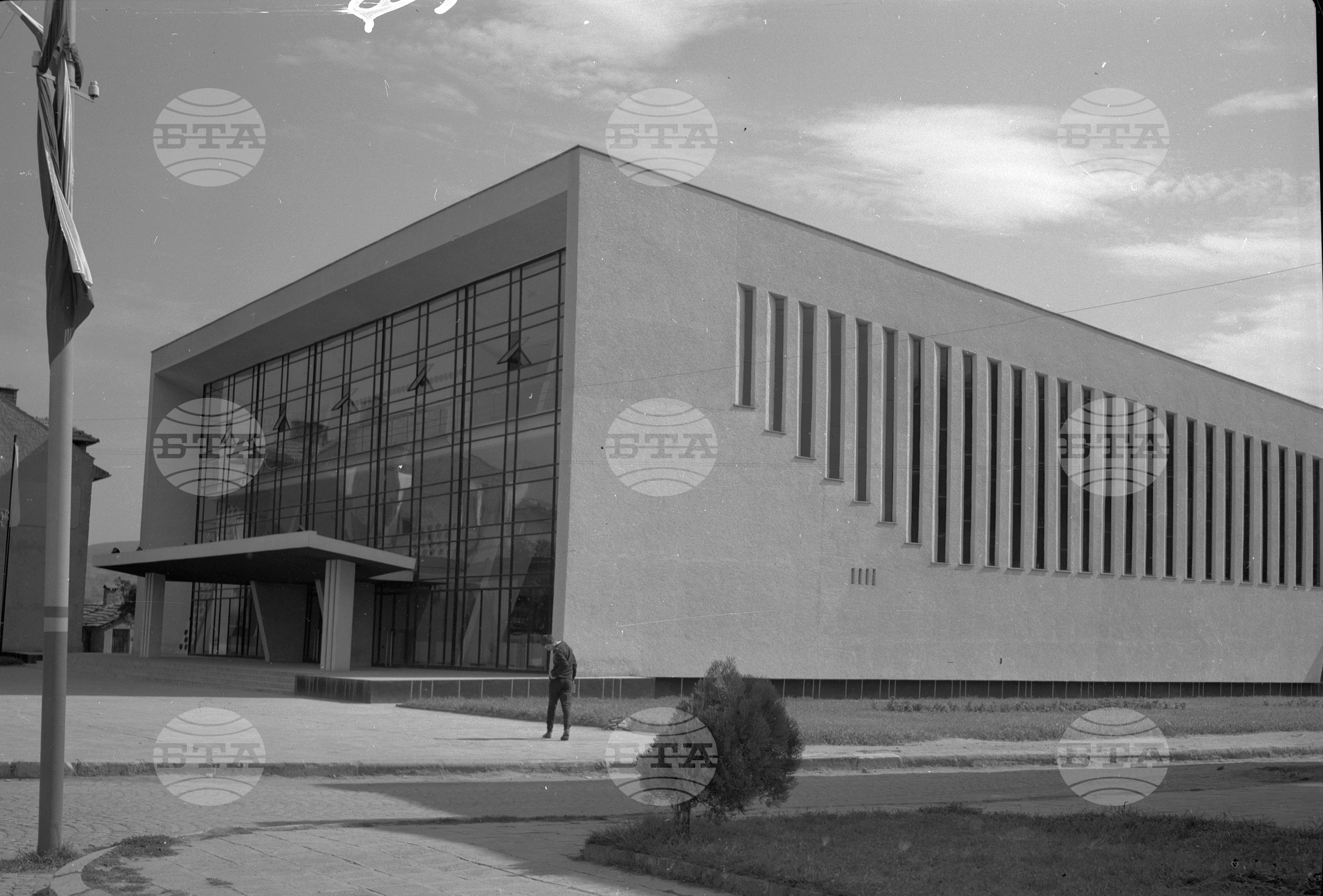 Новооткритата спортна зала в град Лом