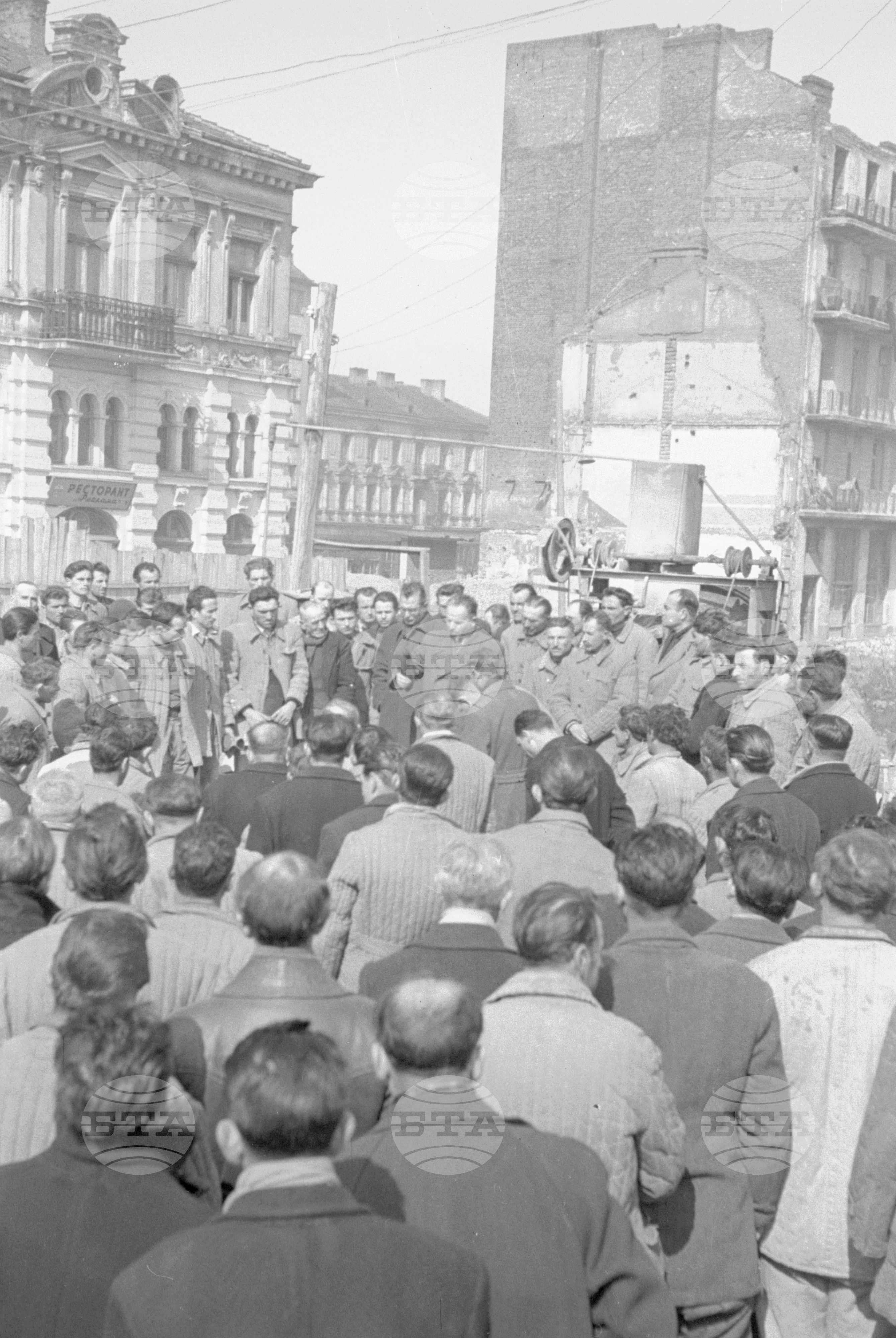Траурен митинг по случай смъртта на Йосиф Висарионович Сталин