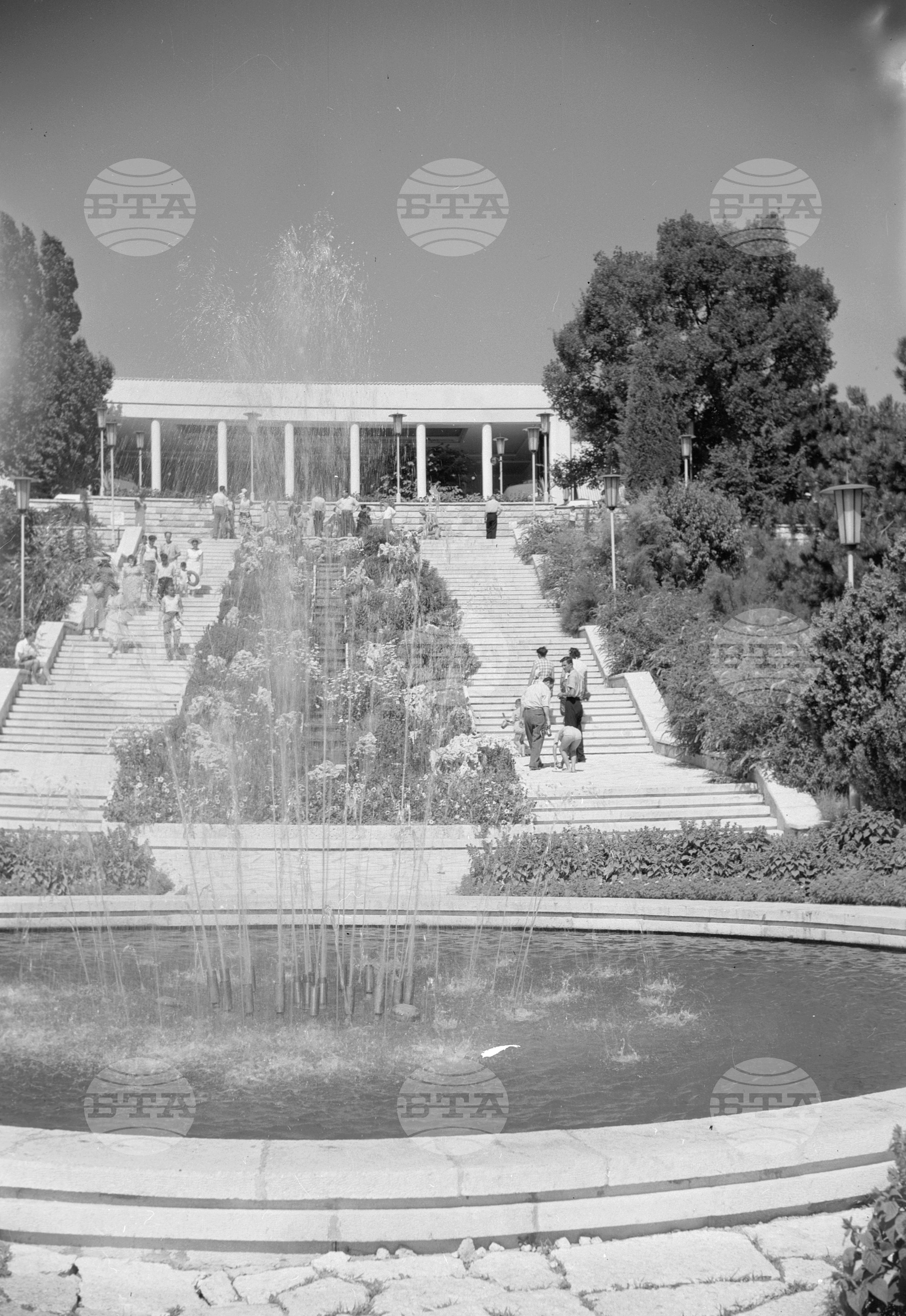 В курорта "Златните пясъци", край Варна