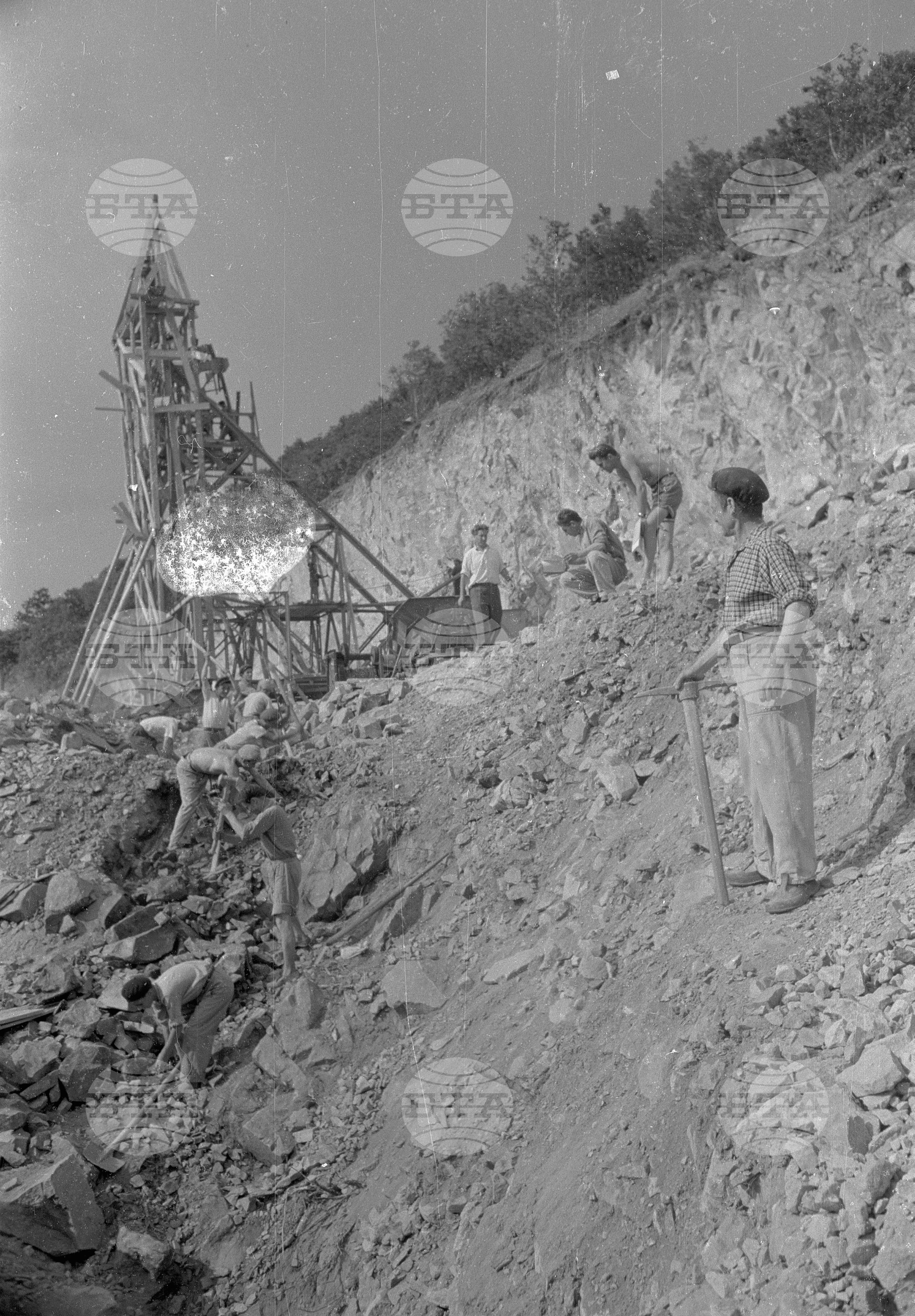 Язовир "Сталин" - снимки от изграждането му през 1952 година