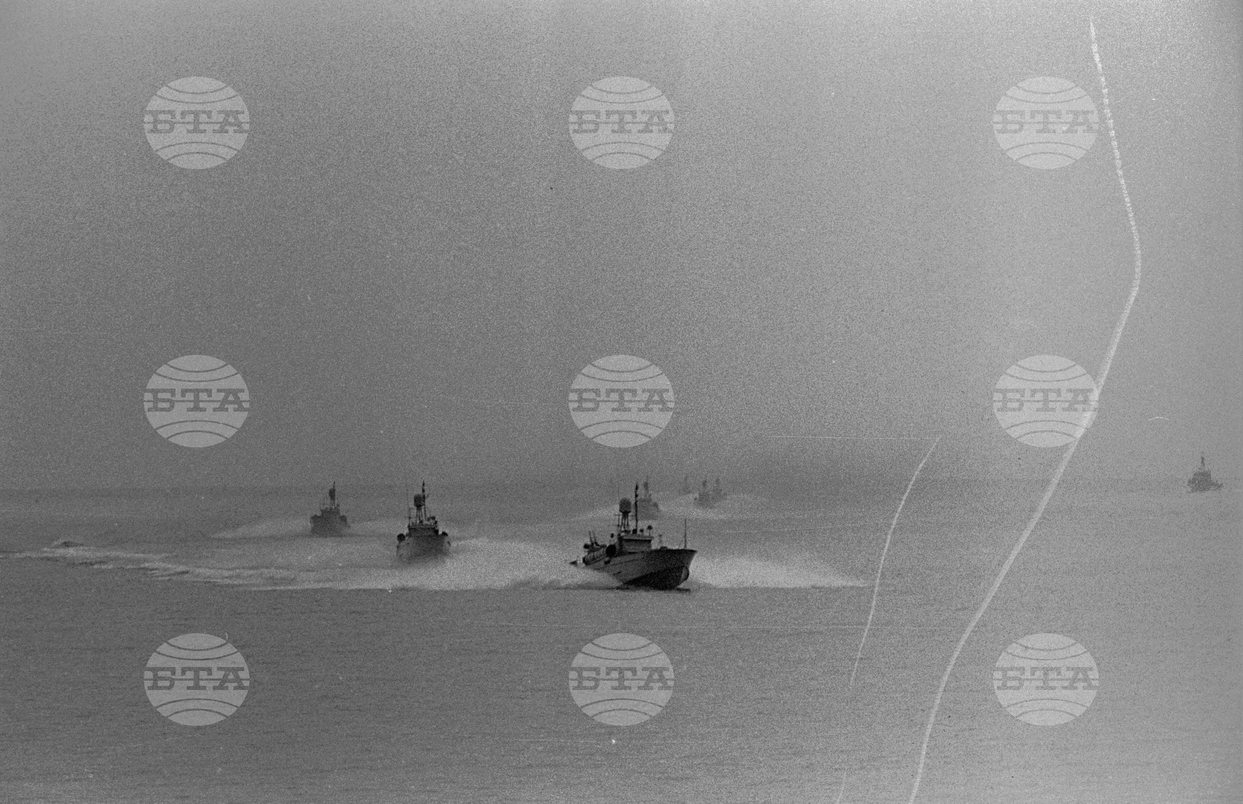 Празник на ВМФ (Военноморски флот) - официалната трибуна