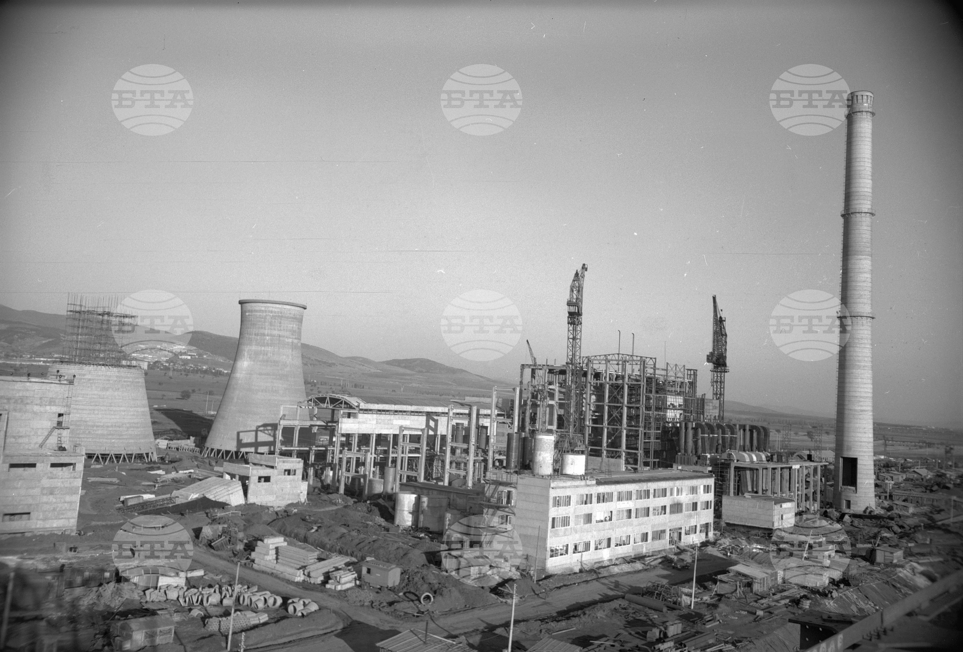 На строежа на Топлоелектрическата централа при Кремиковския металургичен комбинат