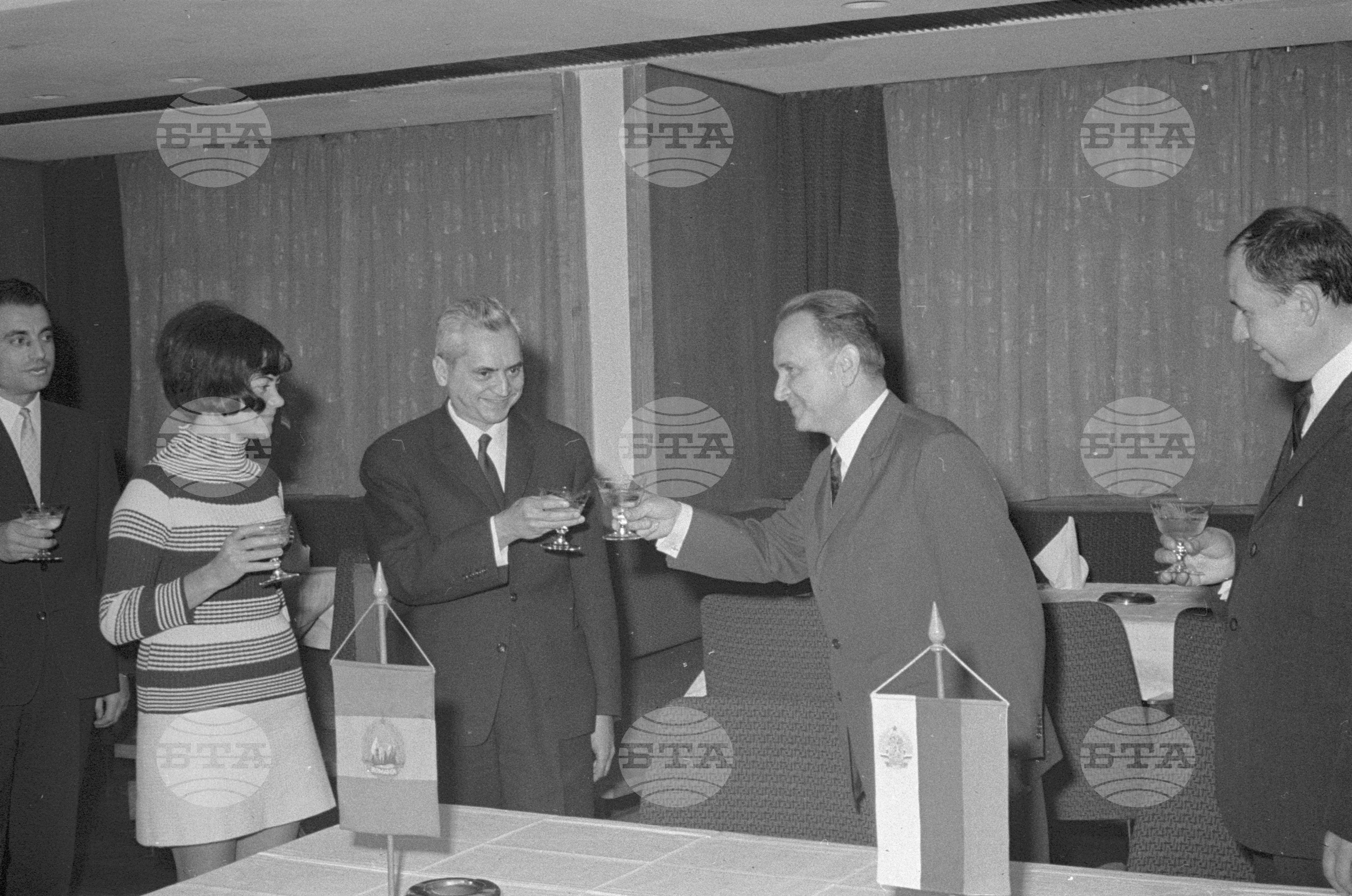Подписване протокол за научно-техническо и икономическо сътрудничество между Народна република България и Социалистическа република Румъния в областта на хранителната промишленост