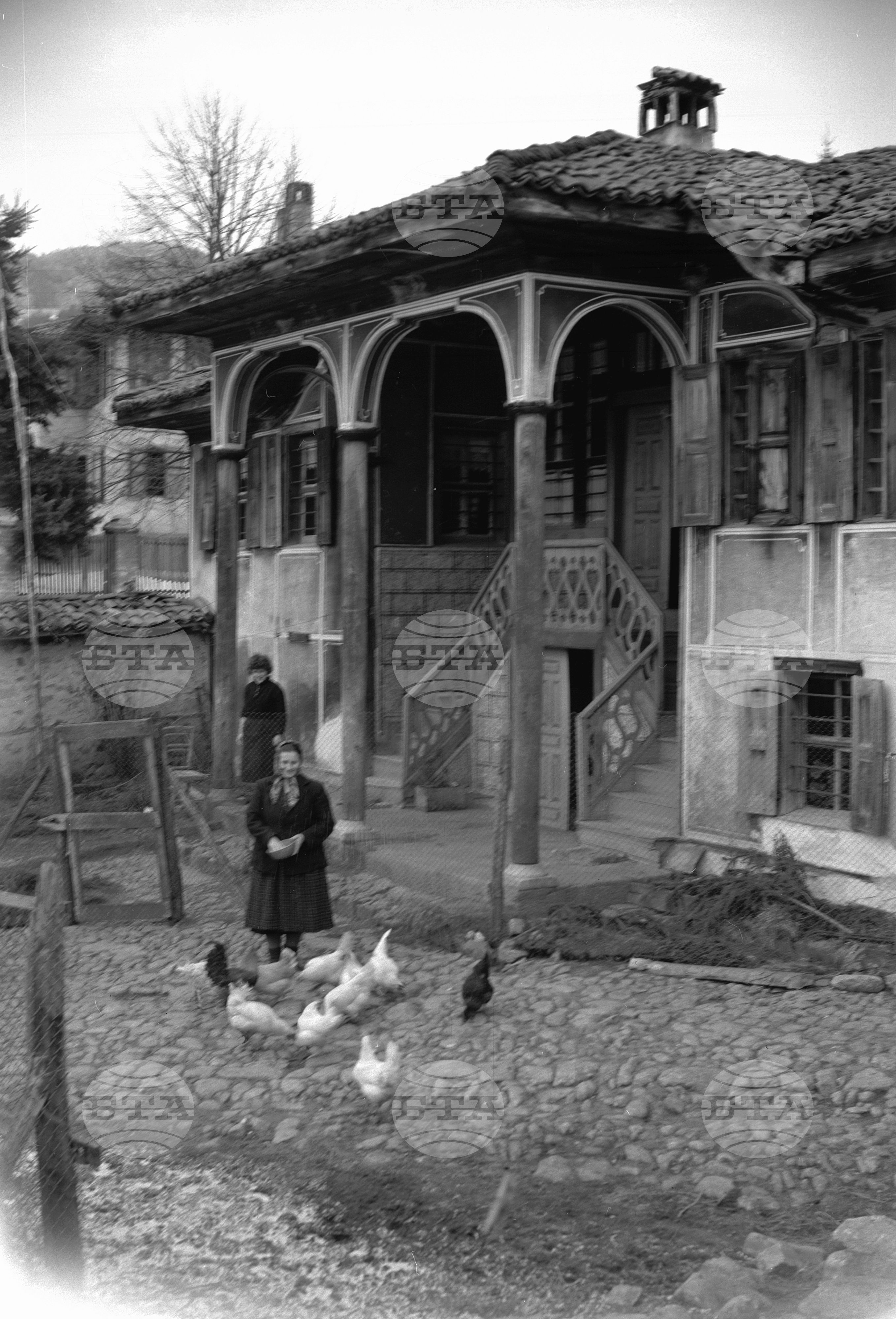 Празник на народното творчество в Копривщица. Възпроизвеждане на стари обичаи на празника на народното творчество в Копривщица