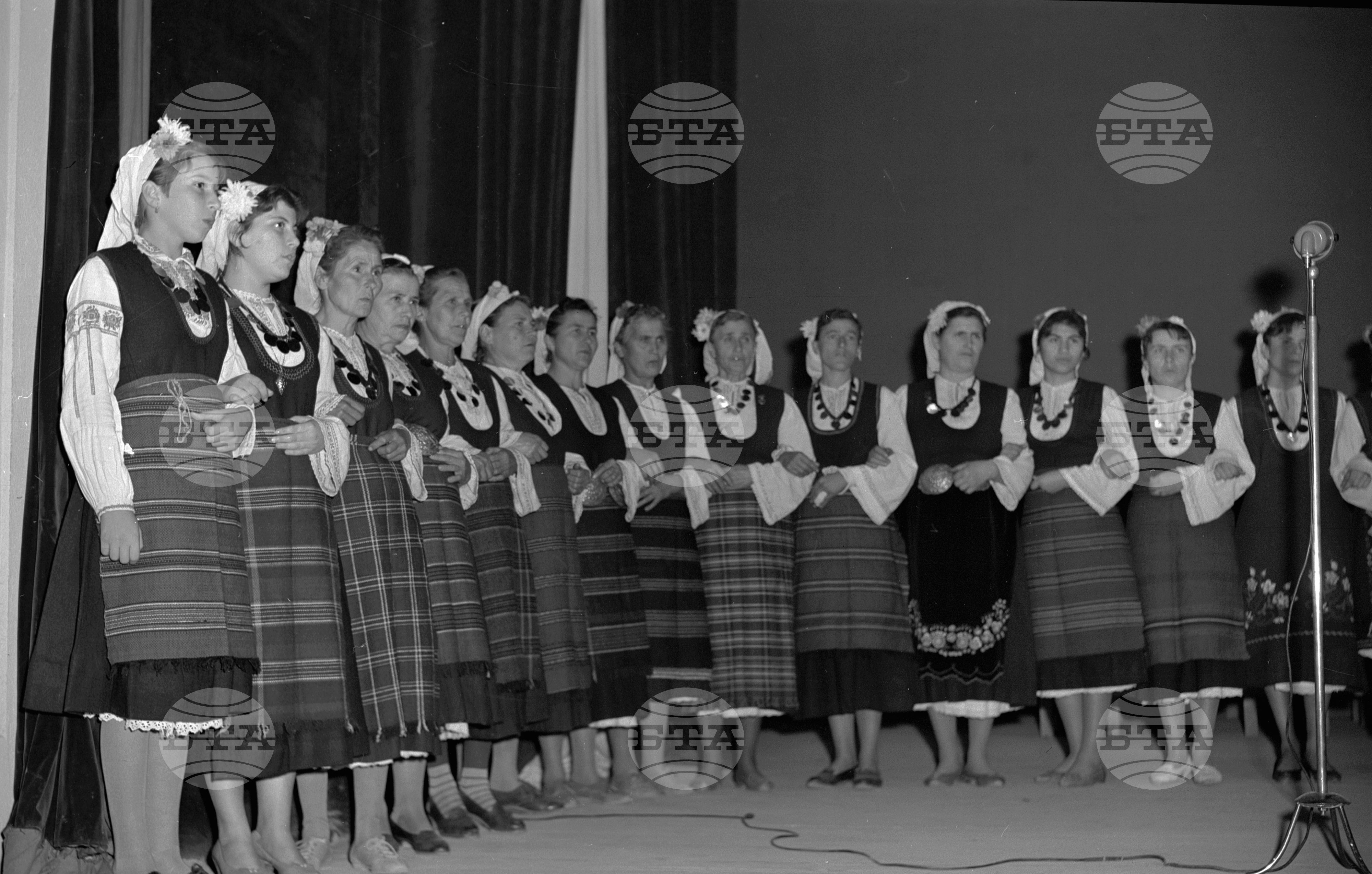 Културен празник в град Елена