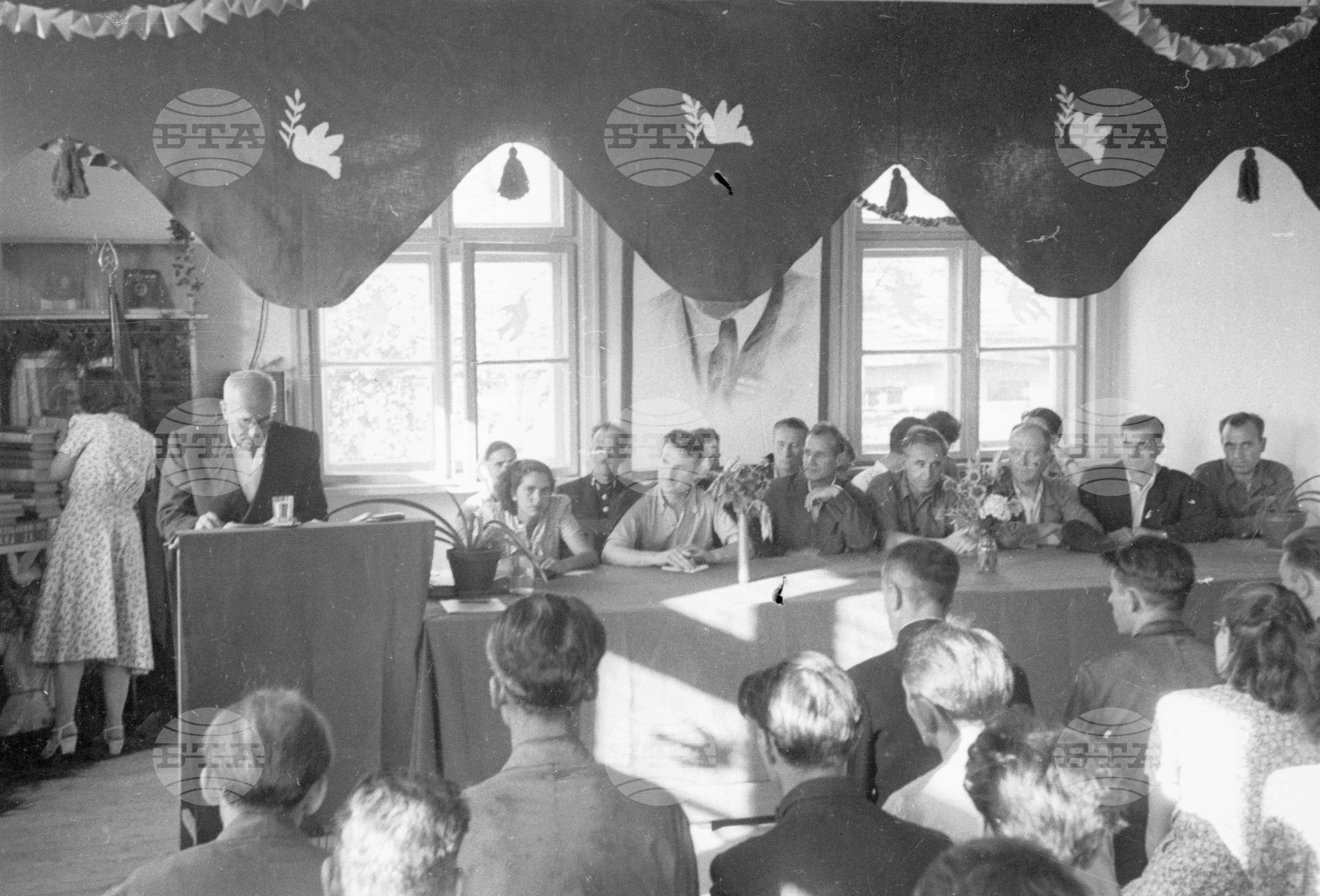 Дом на народната войска, 1951