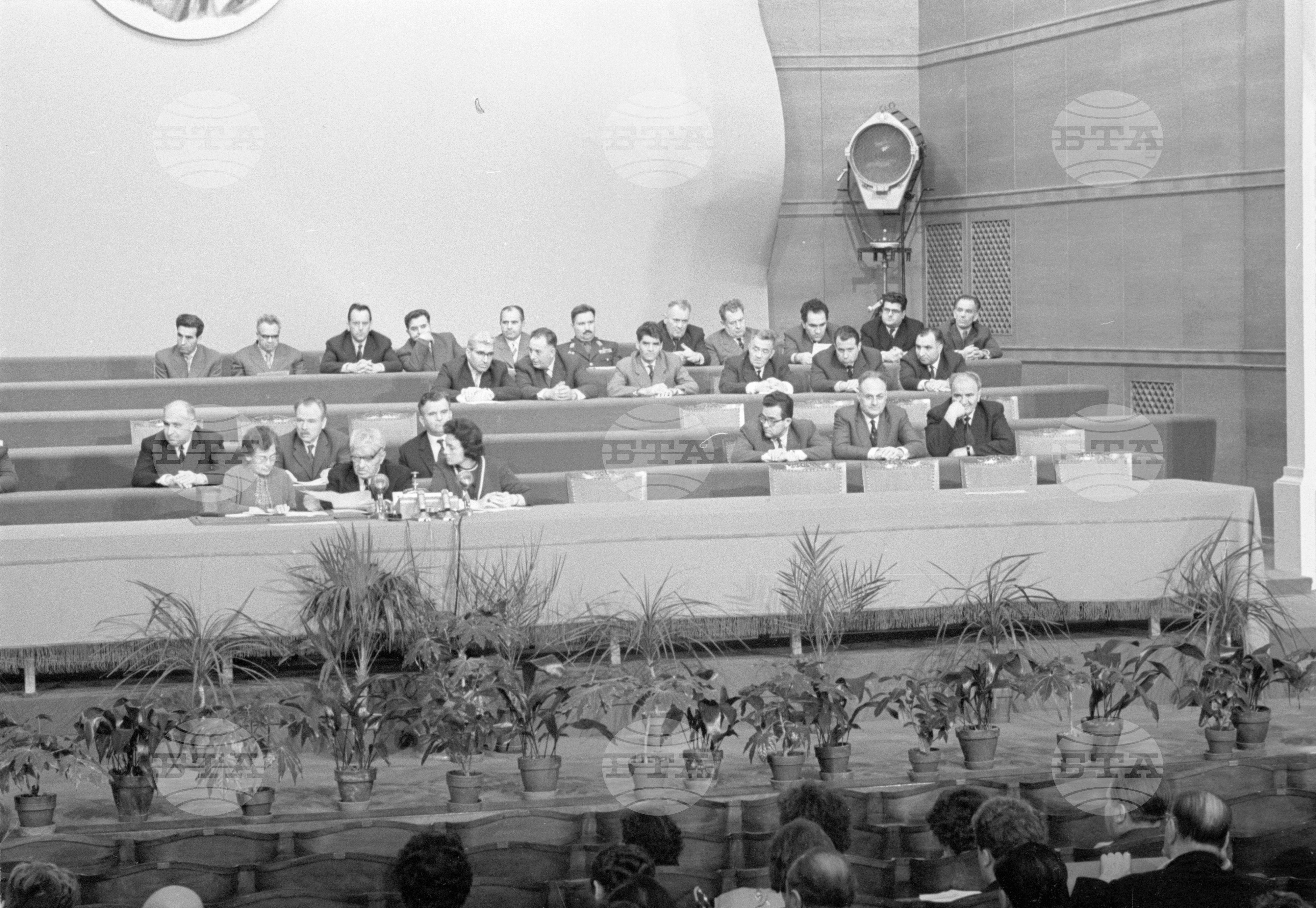 Втората редовна сесия на Народното събрание