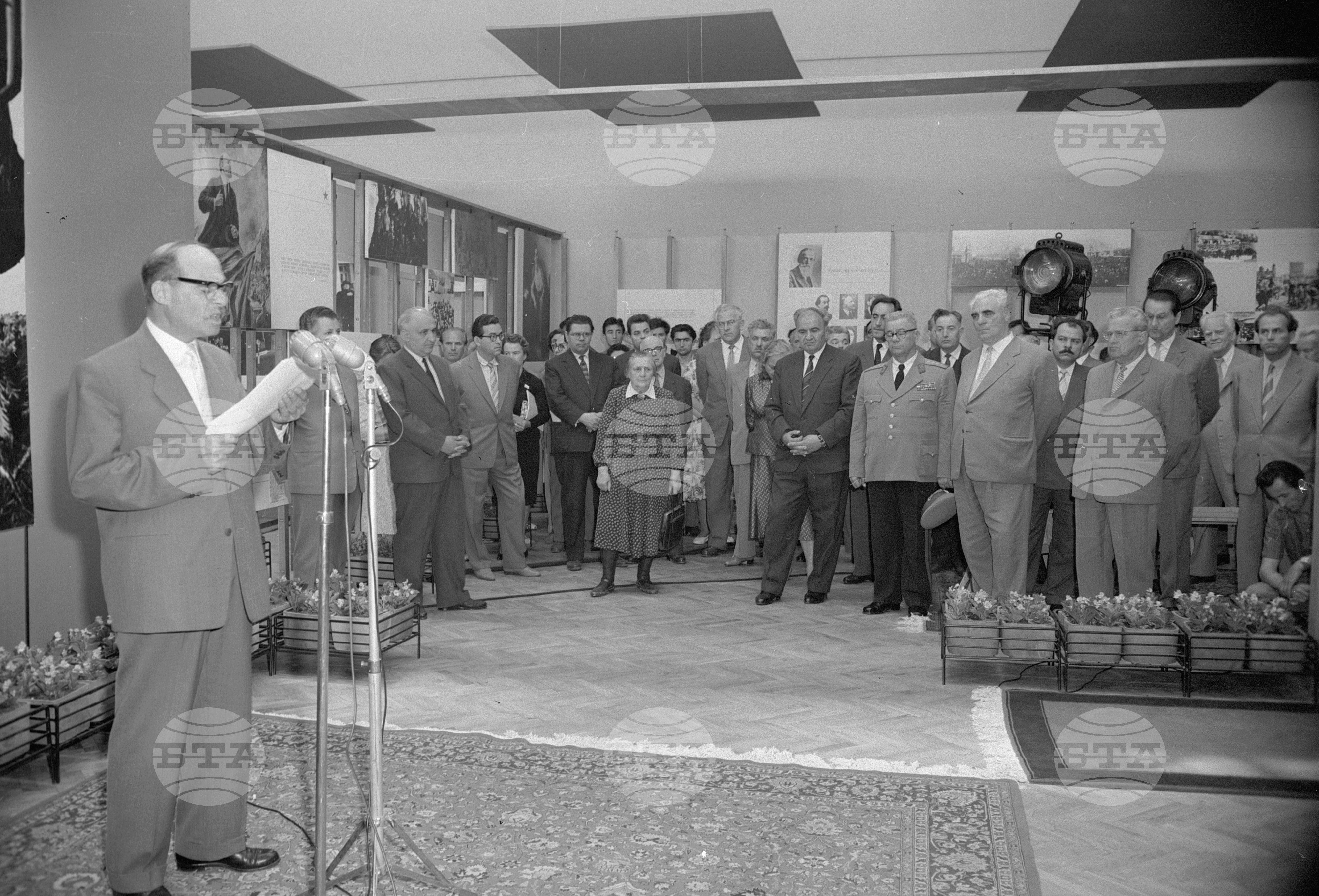 Откриване на изложбата, посветена на 80-годишнината от рождението на Георги Димитров