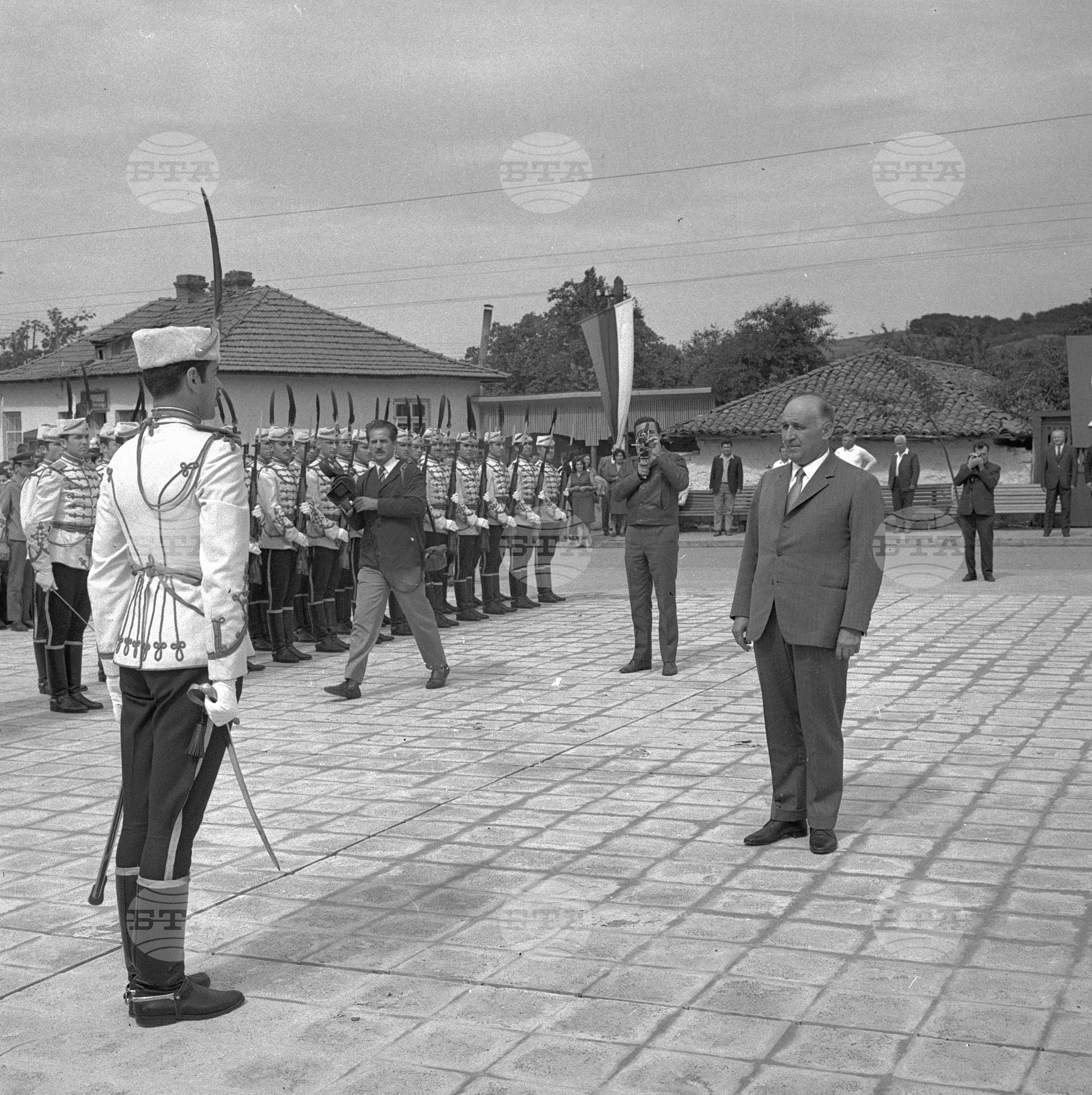 Откриване на паметник на загиналите партизани от село Локорско, район "Васил Левски"