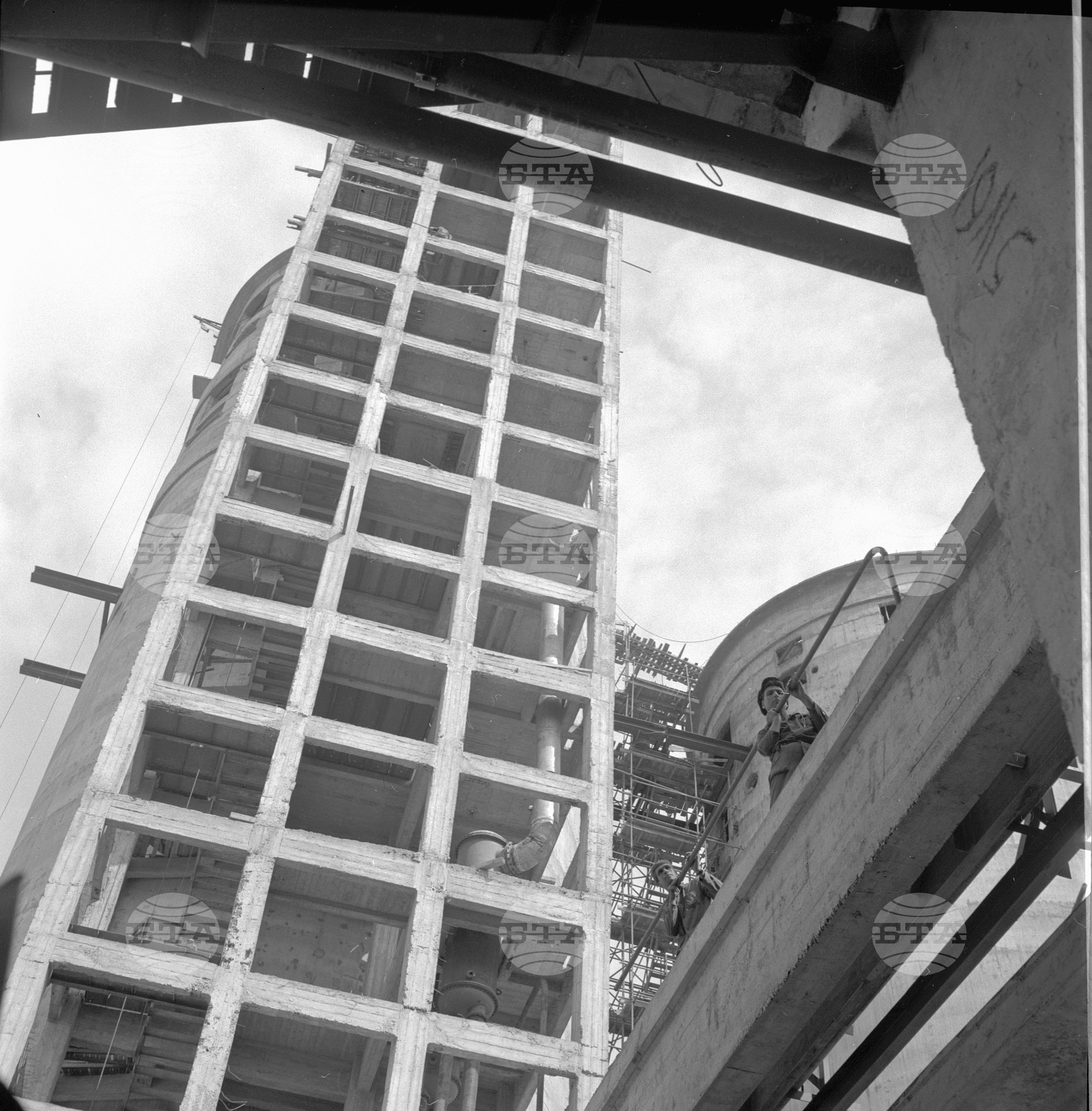 На строежа на Азотно-торовия завод край Стара Загора 1962г. част 7