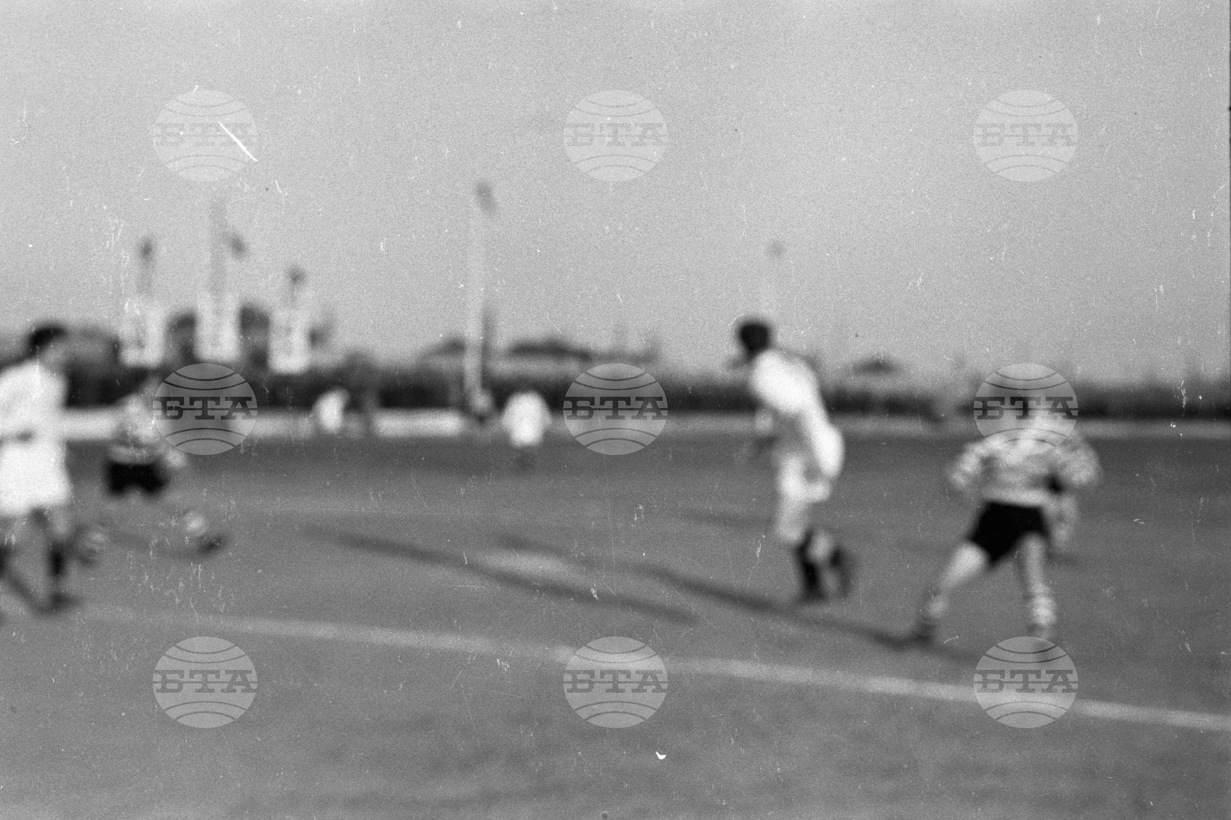 Откриване на футболния сезон за 1951 година