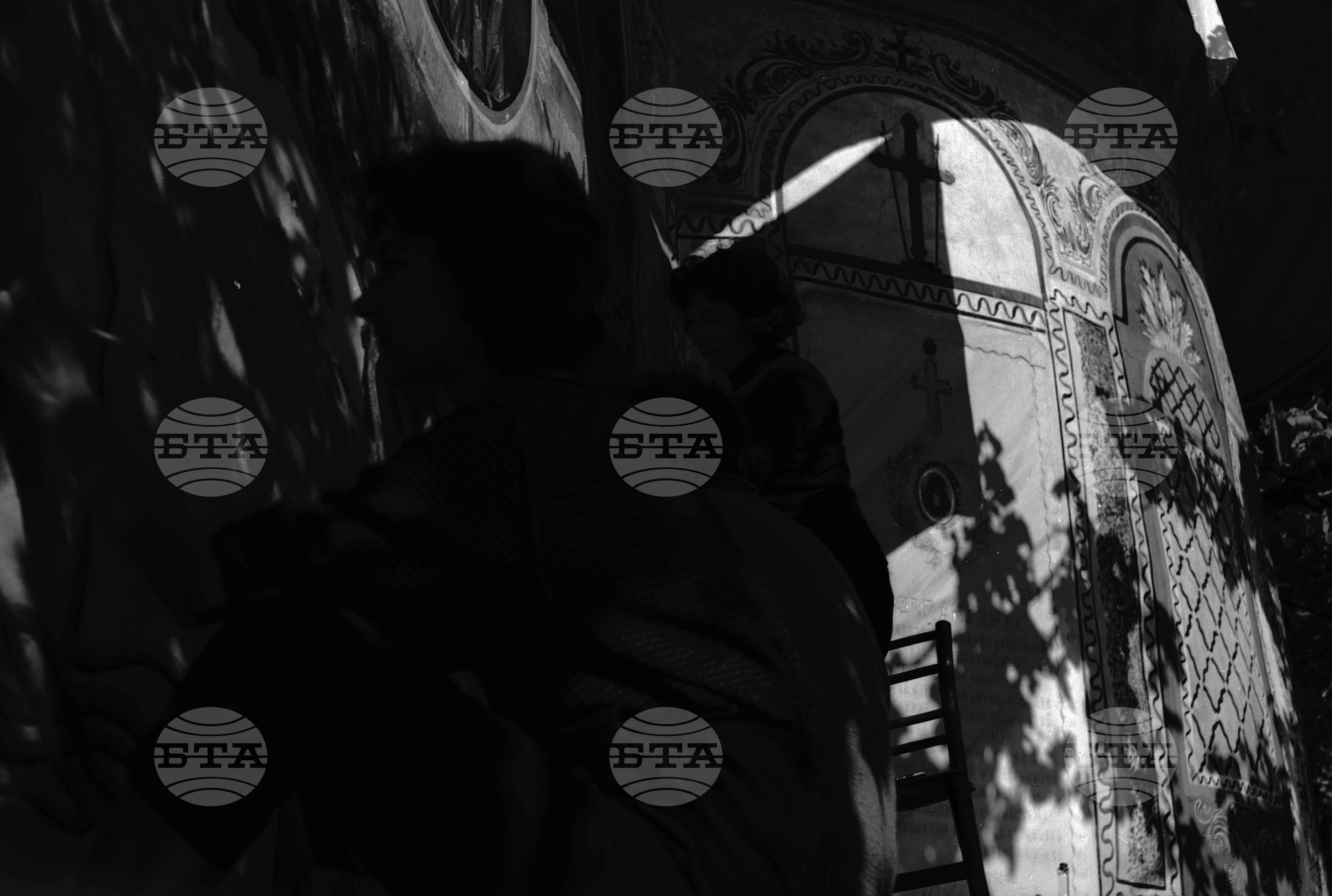 Възстановяването на стенописите на Преображенския манастир