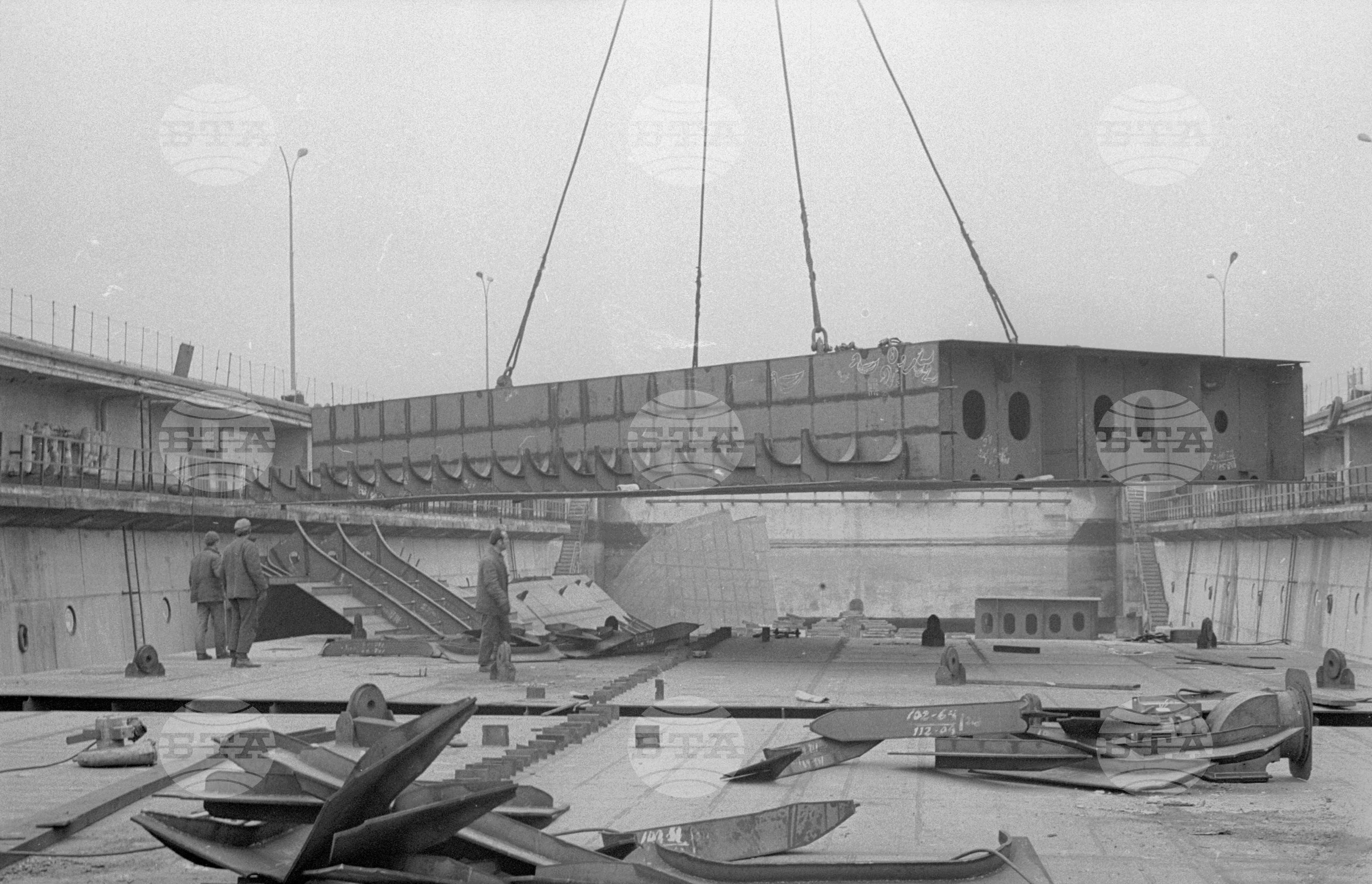 В корабостроителния завод "Георги Димитров" - 1970 година