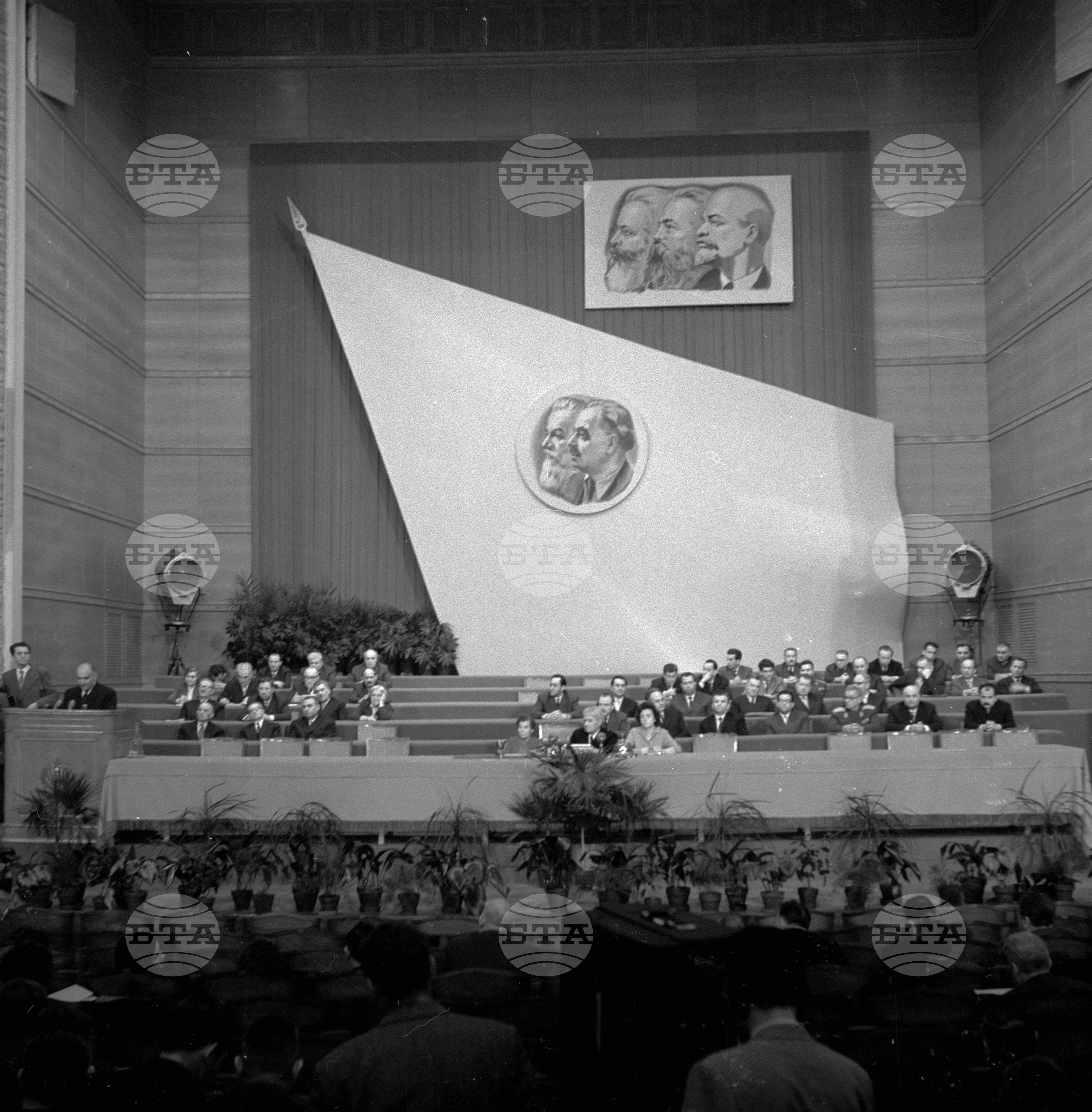 Втората редовна сесия на Народното събрание - 1962 година